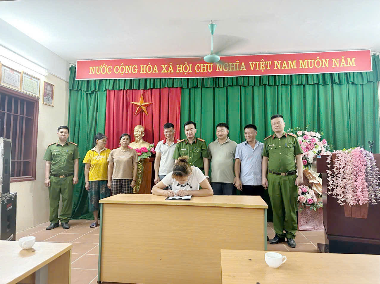 XÂY DỰNG XÃ TÂN LONG AN TOÀN VỀ AN NINH, TRẬT TỰ, KHÔNG MA TÚY, KHÔNG TỘI PHẠM