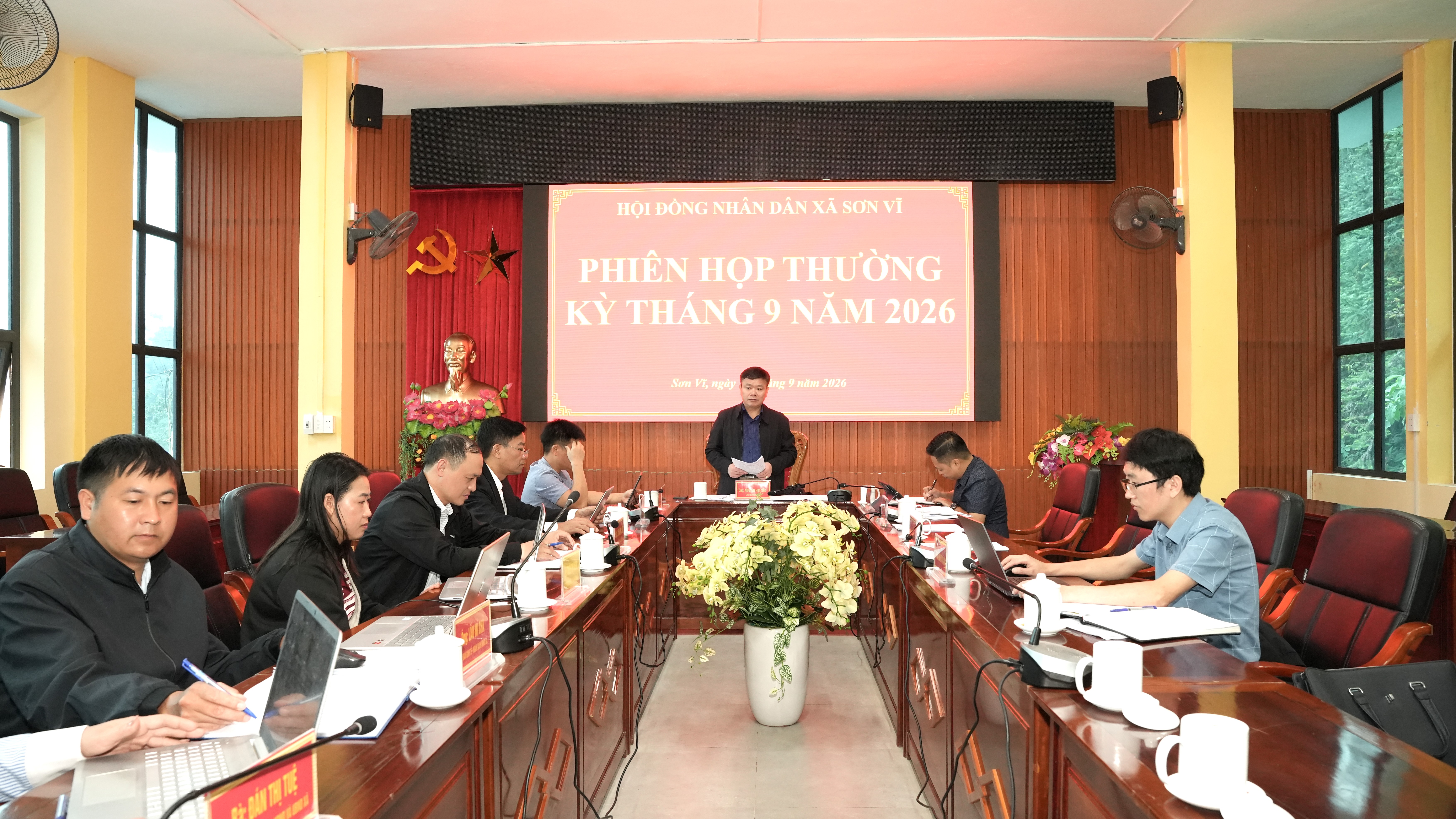 Thường trực HĐND xã Sơn Vĩ họp thường kỳ tháng 9-2026