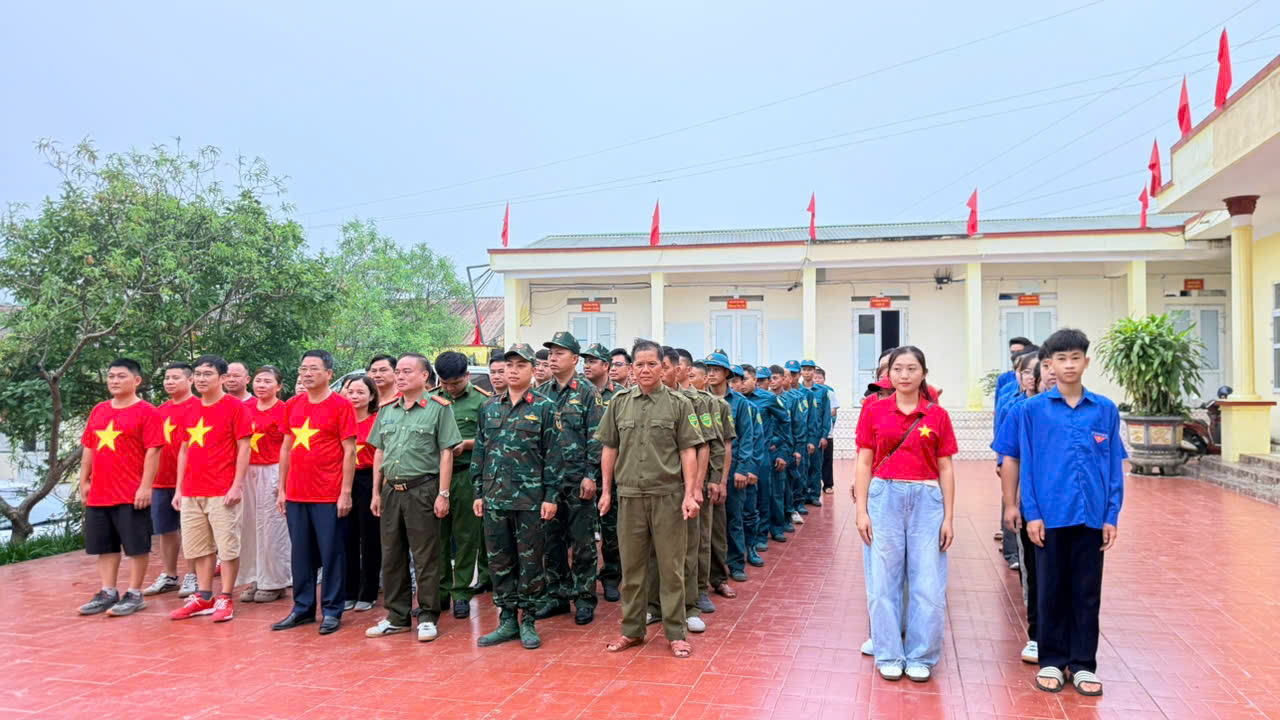 CÔNG AN XÃ MINH TÂN TÍCH CỰC HƯỞNG ỨNG CHƯƠNG TRÌNH "CÙNG VIỆT NAM TIẾN BƯỚC"