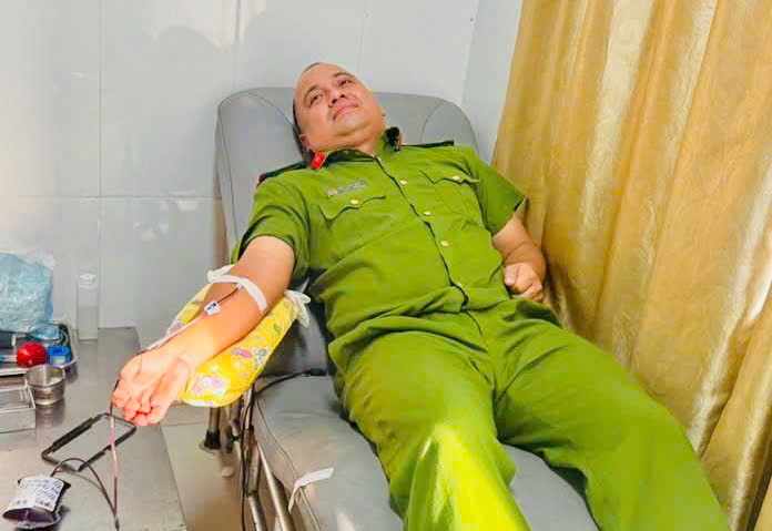 MỘT GIỌT MÁU, MỘT TẤM LÒNG, MỘT SỰ SỐNG ĐƯỢC TRAO
