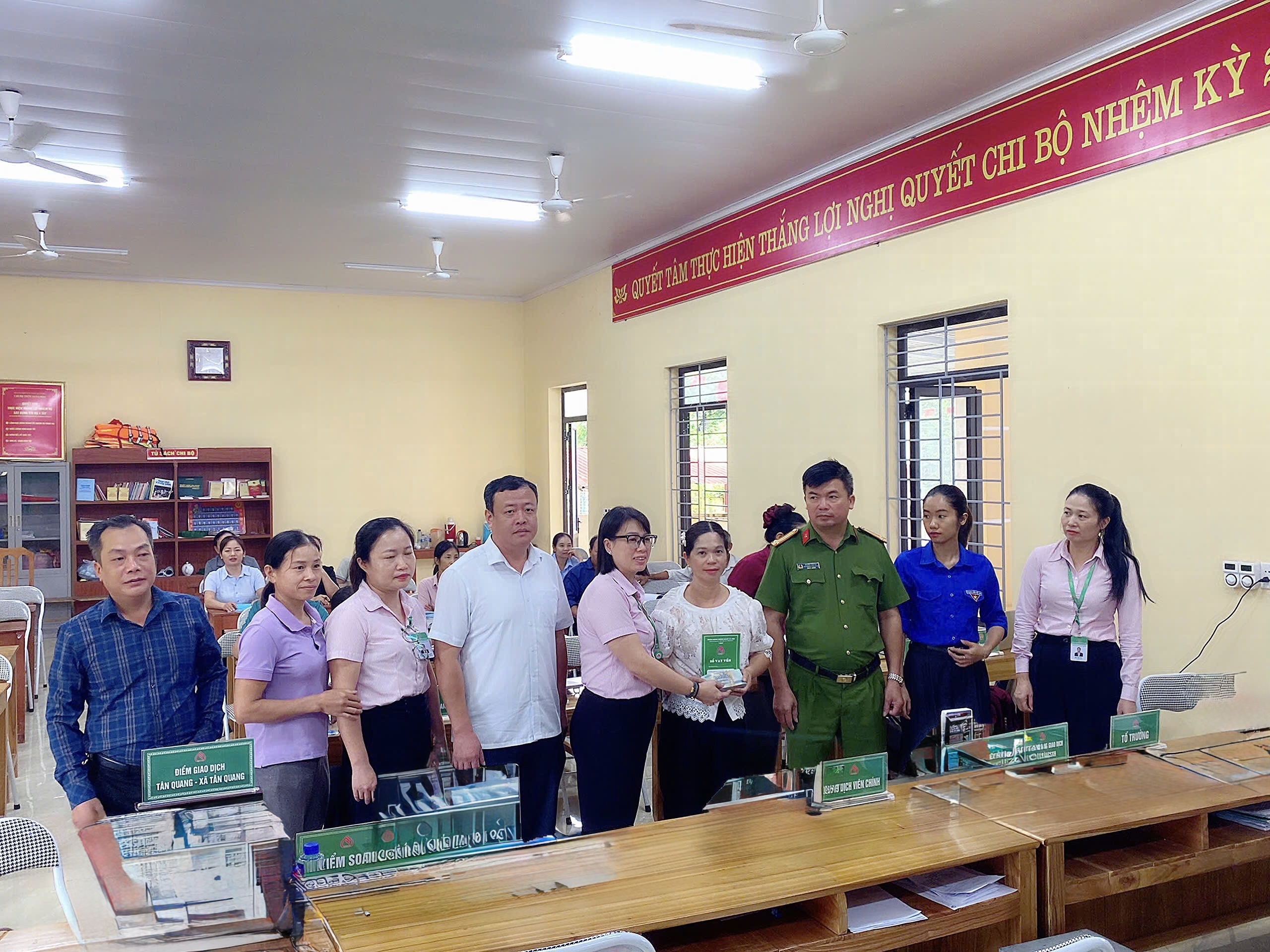 Tân Quang triển khai giải ngân vốn tín dụng cho người sau cai nghiện ma túy
