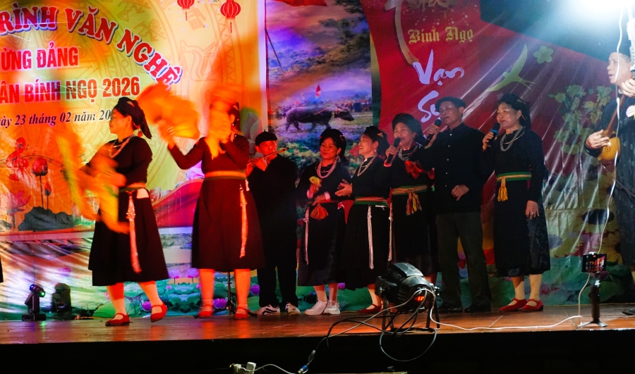 Sôi nổi Chương trình văn nghệ Mừng Đảng – Mừng Xuân Bính Ngọ 