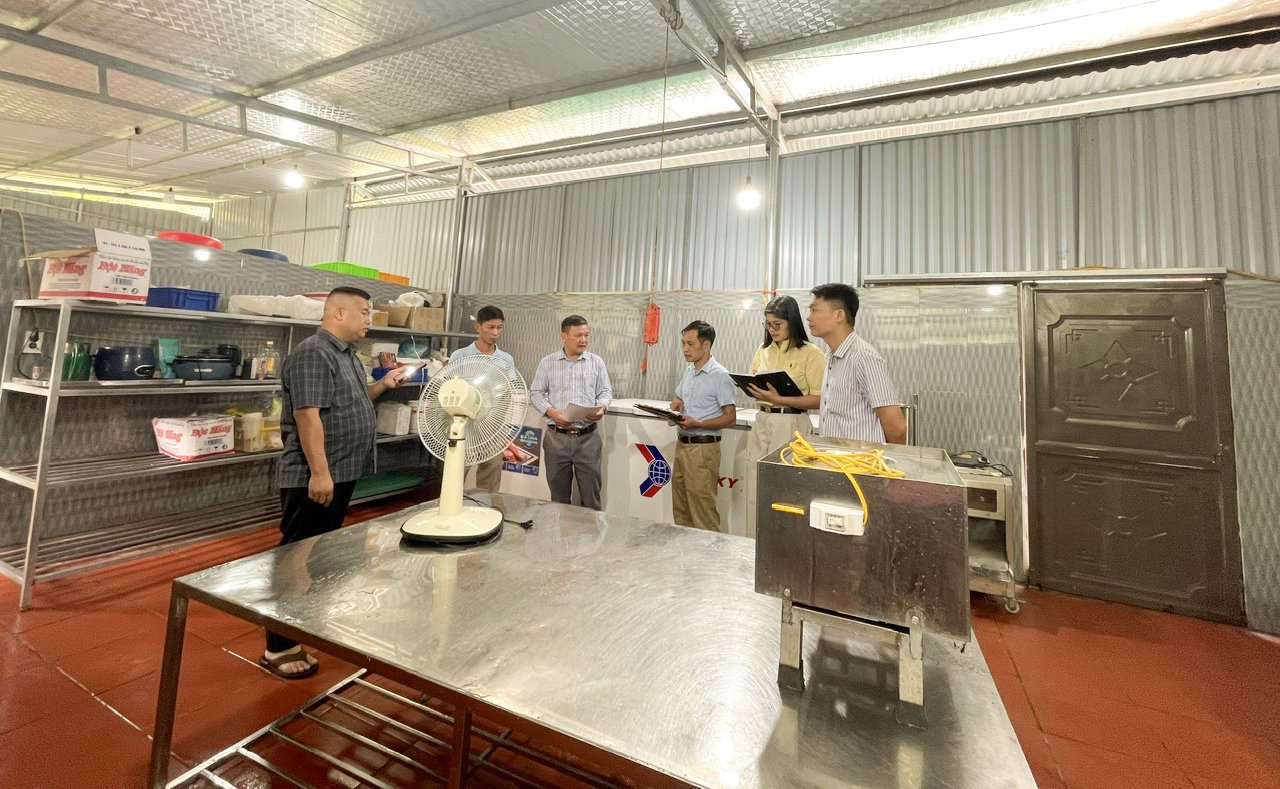 Ban Kinh tế - Ngân sách HĐND xã Giám sát hoạt động của Hợp tác xã Dịch vụ nông lâm nghiệp và chăn nuôi Hoàng Su Phì