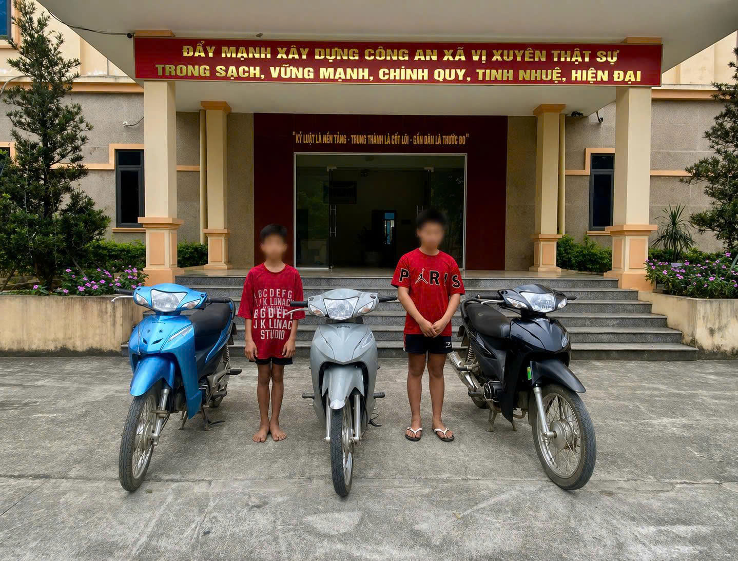 CÁI KẾT CỦA NHÓM "QUÁI XẾ NHÍ" CHUYÊN TRỘM XE MÁY TẠI XÃ VỊ XUYÊN.