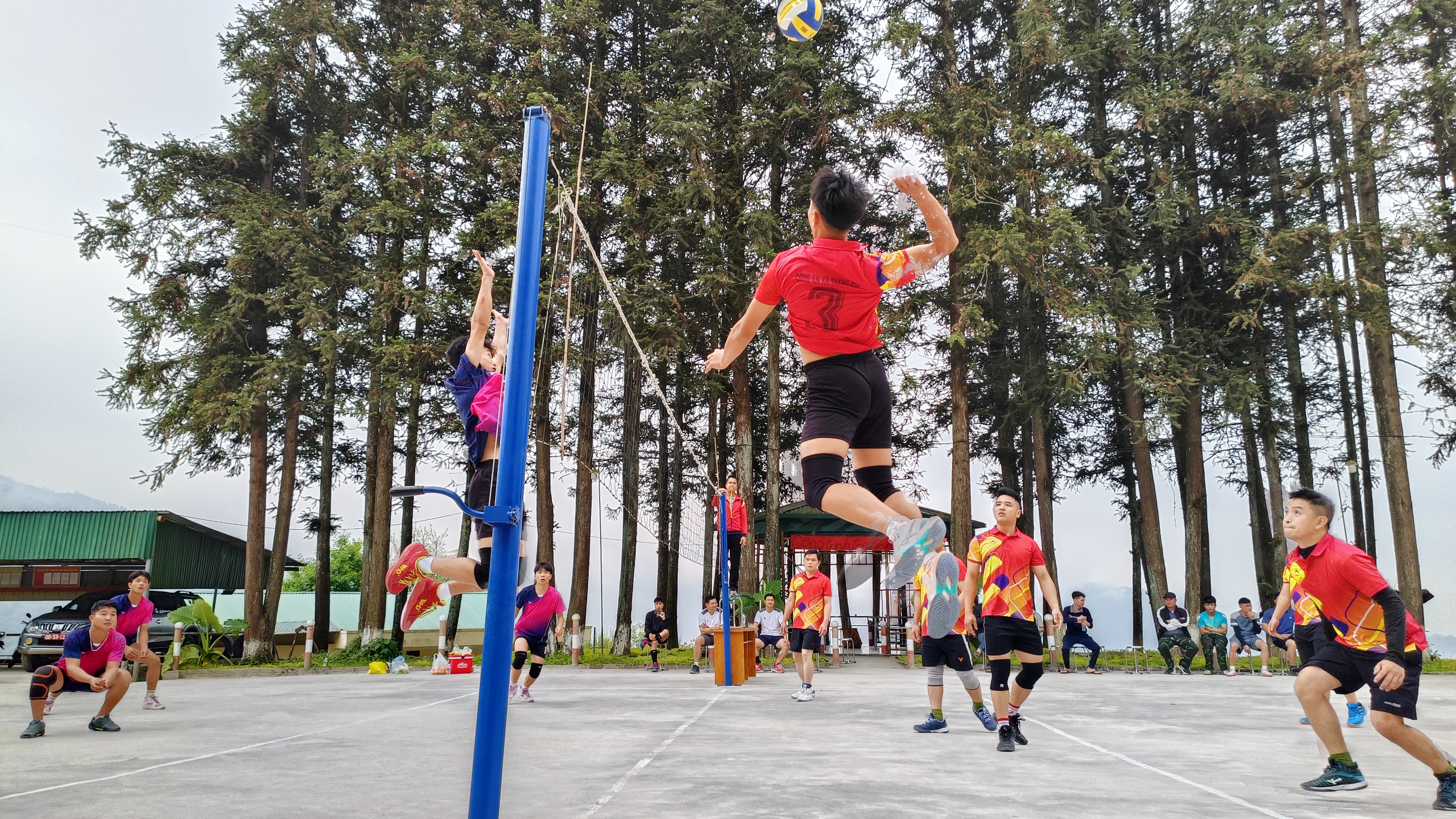 Xã Thàng Tín tổ chức giải thể thao chào mừng các ngày lễ lớn