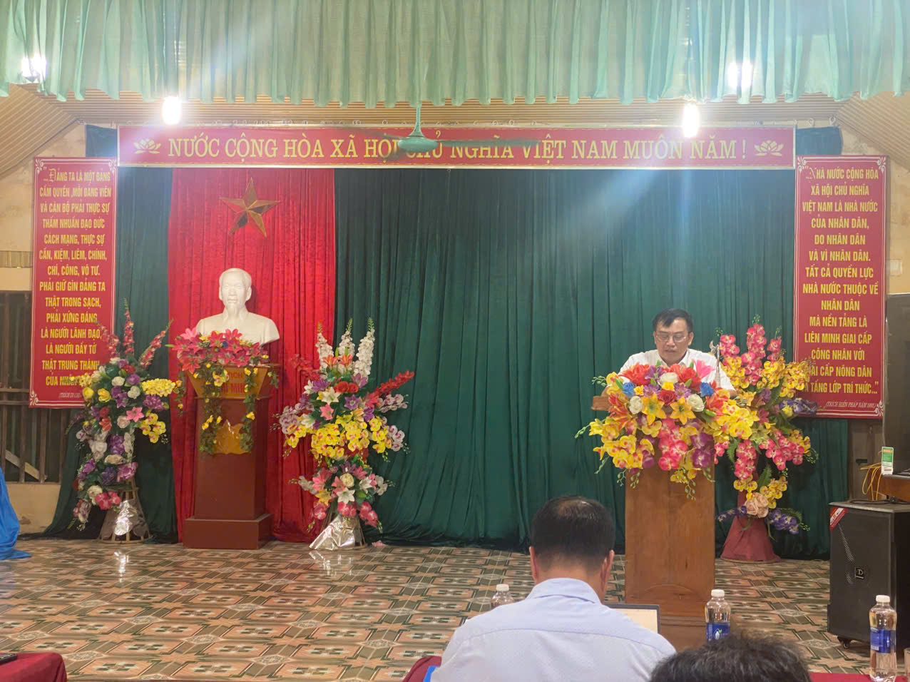 Điện lực BQ ký quy chế phối hợp với ủy ban 11 th 8 BQ LĐ.jpg