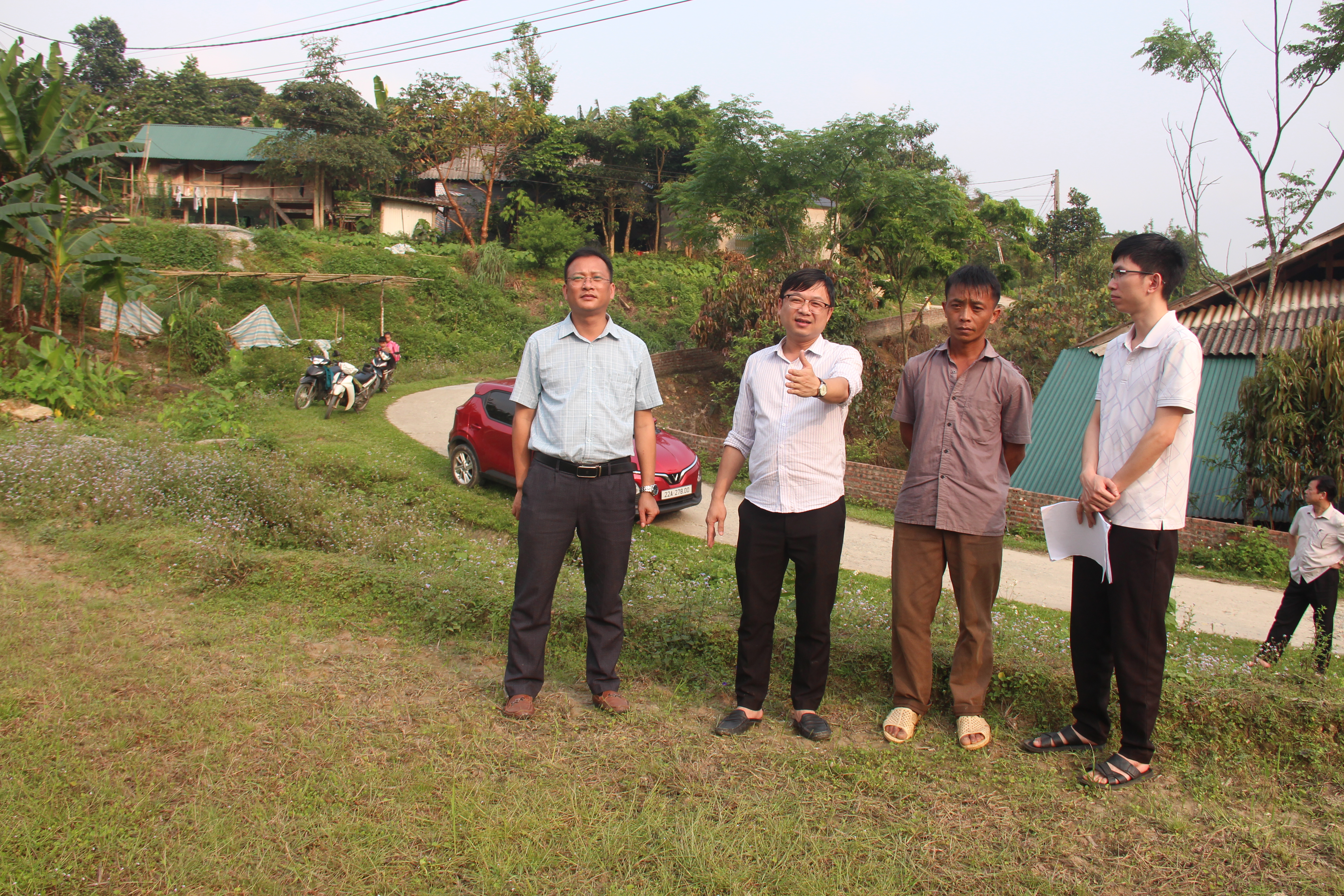 Xã Lâm Bình họp công tác giải phóng mặt bằng xây dựng chợ Khuổi Trang – Khuổi Củng