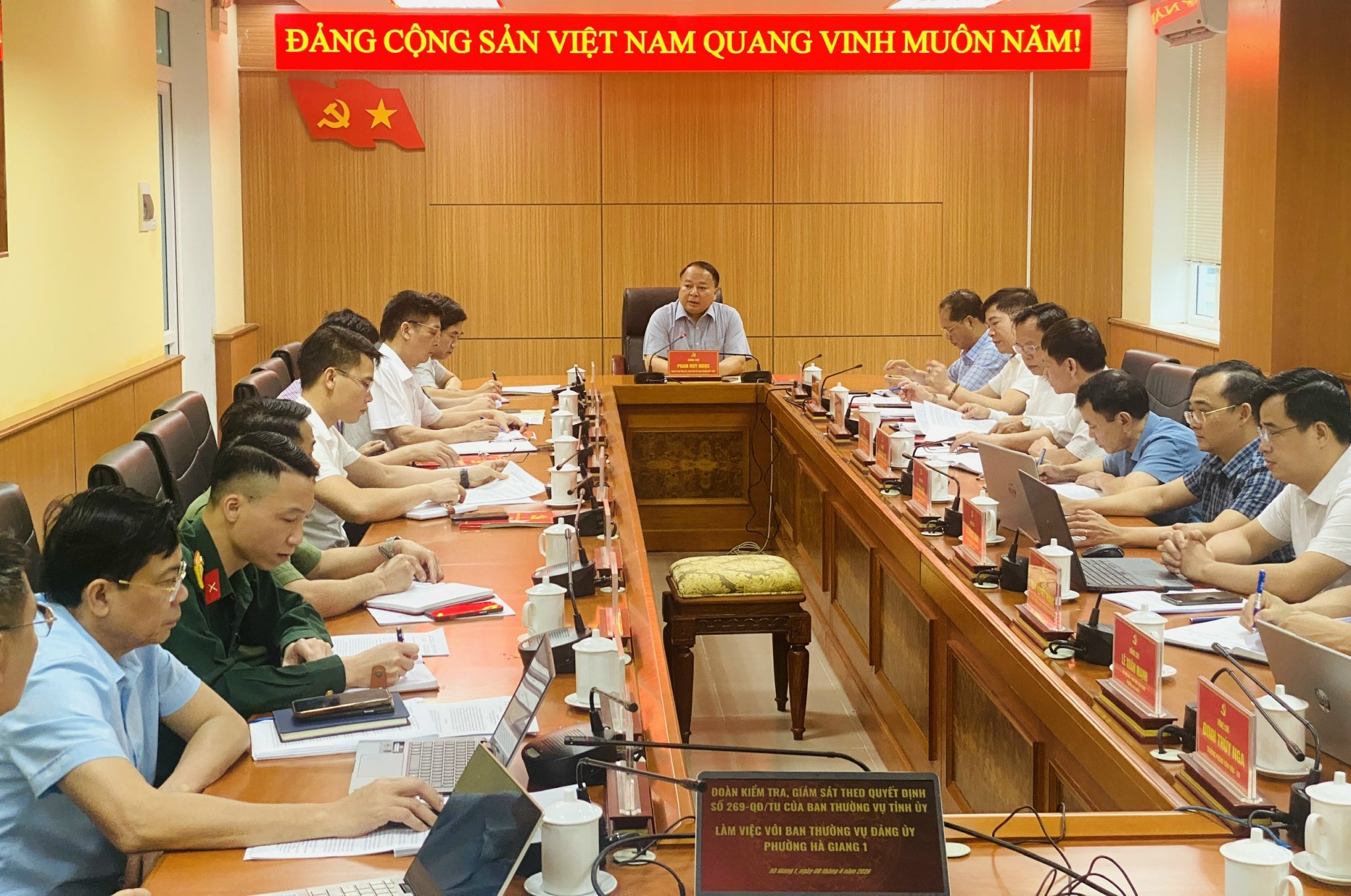 THÔNG QUA DỰ THẢO BÁO CÁO KẾT QUẢ GIÁM SÁT ĐỐI VỚI BAN THƯỜNG VỤ ĐẢNG ỦY PHƯỜNG HÀ GIANG 1