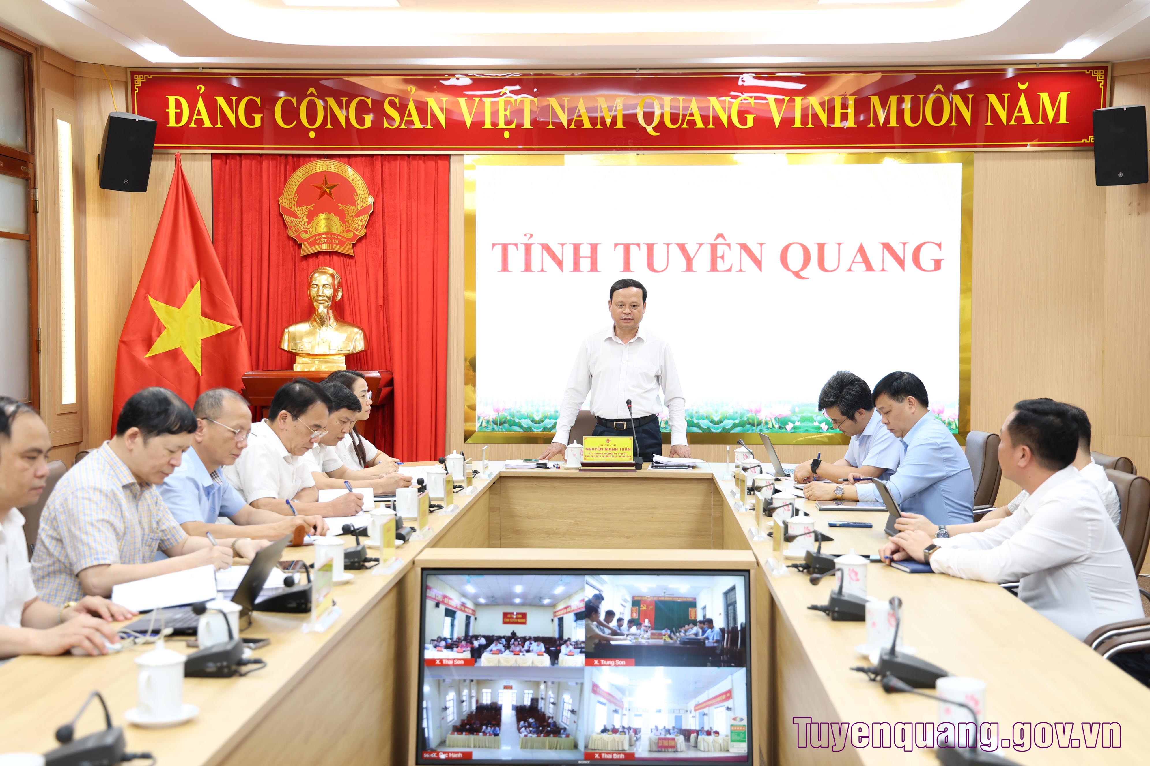 Phó Chủ tịch Thường trực UBND tỉnh Nguyễn Mạnh Tuấn làm việc với 17 xã về định hướng phát triển kinh tế - xã hội