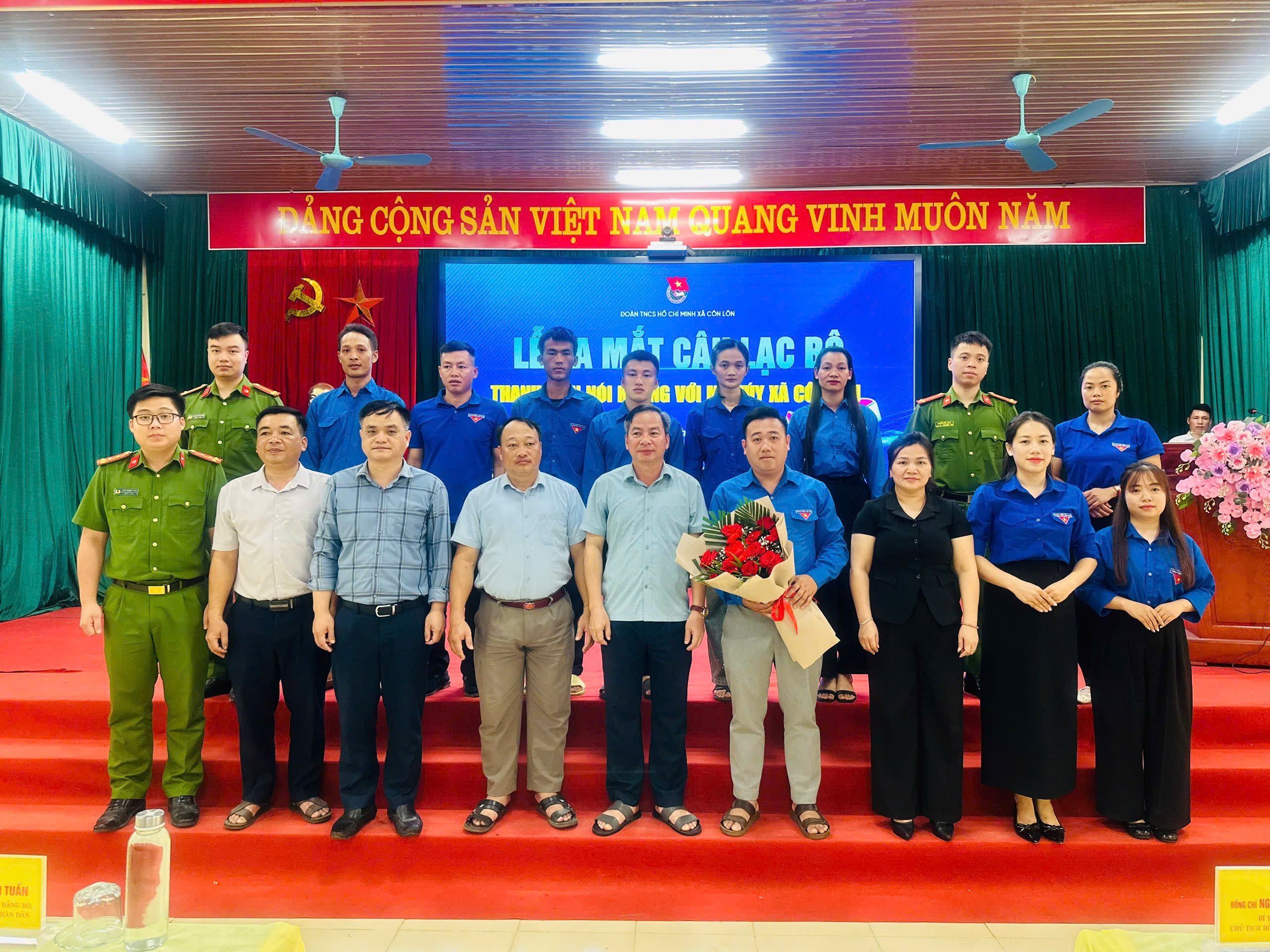 ĐOÀN TNCS HỒ CHÍ MINH XÃ CÔN LÔN RA MẮT CÂU LẠC BỘ “THANH NIÊN NÓI KHÔNG VỚI MA TÚY”