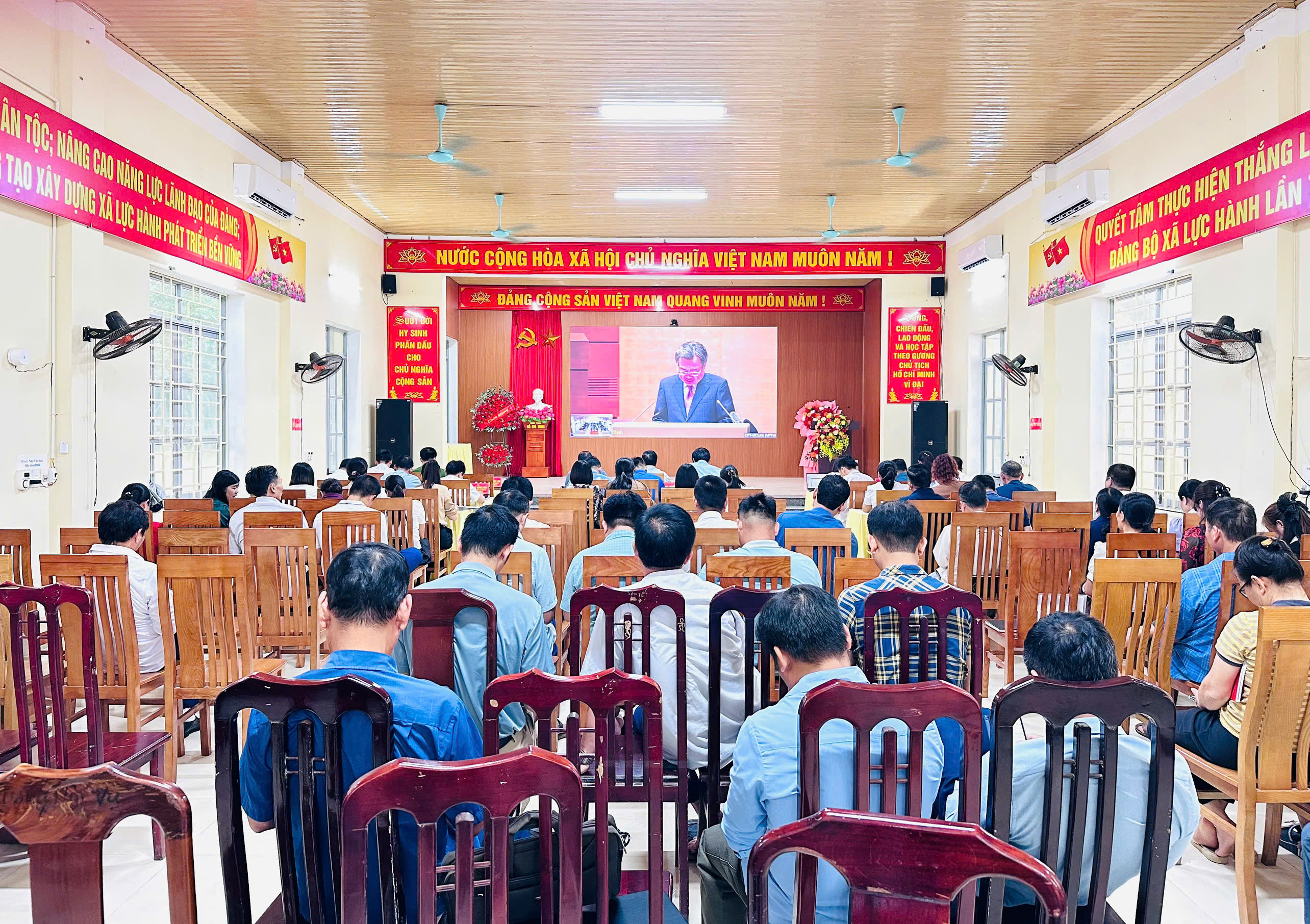 Lực Hành kết nối Hội nghị toàn quốc nghiên cứu, học tập, quán triệt và triển khai thực hiện Nghị quyết Trung ương 3 khóa XIV