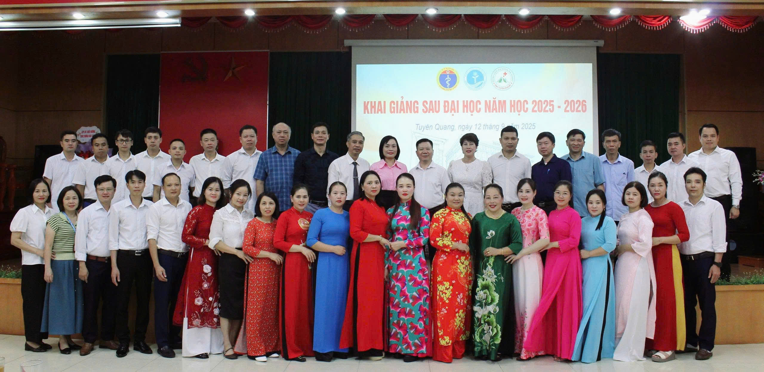 Bệnh viện Đa khoa Hà Giang phối với hợp Trường Đại học Y Dược Hải Phòng tổ chức khai giảng lớp Điều dưỡng chuyên khoa I 