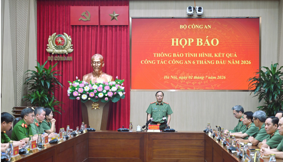 HỌP BÁO THÔNG BÁO TÌNH HÌNH, KẾT QUẢ CÔNG TÁC CÔNG AN 6 THÁNG ĐẦU NĂM 2026