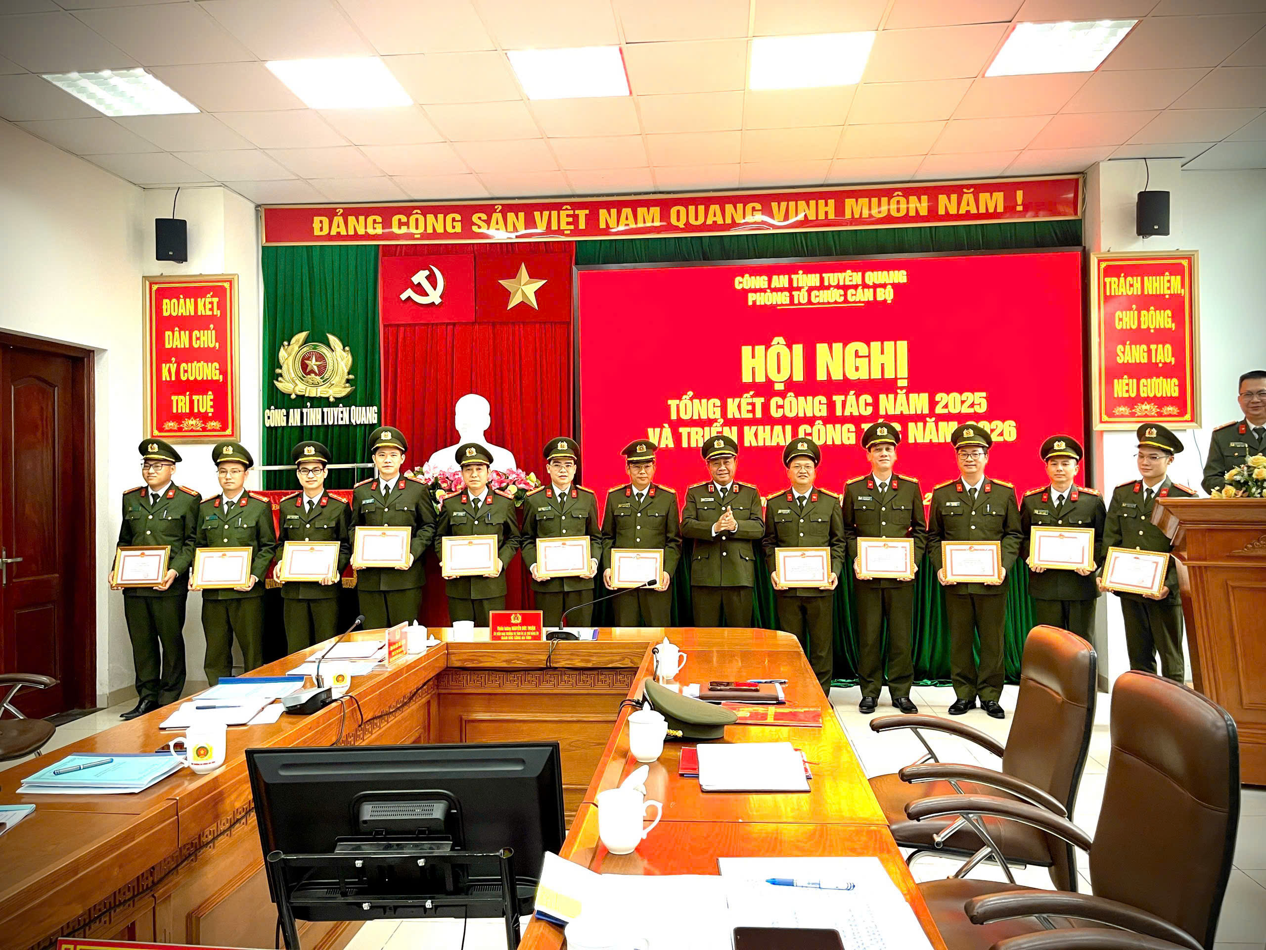 ĐỔI MỚI, SÁNG TẠO, NÂNG CAO CHẤT LƯỢNG CHUYÊN MÔN, QUYẾT TÂM HOÀN THÀNH XUẤT SẮC CÁC NHIỆM VỤ CÔNG TÁC TỔ CHỨC CÁN BỘ NĂM 2026