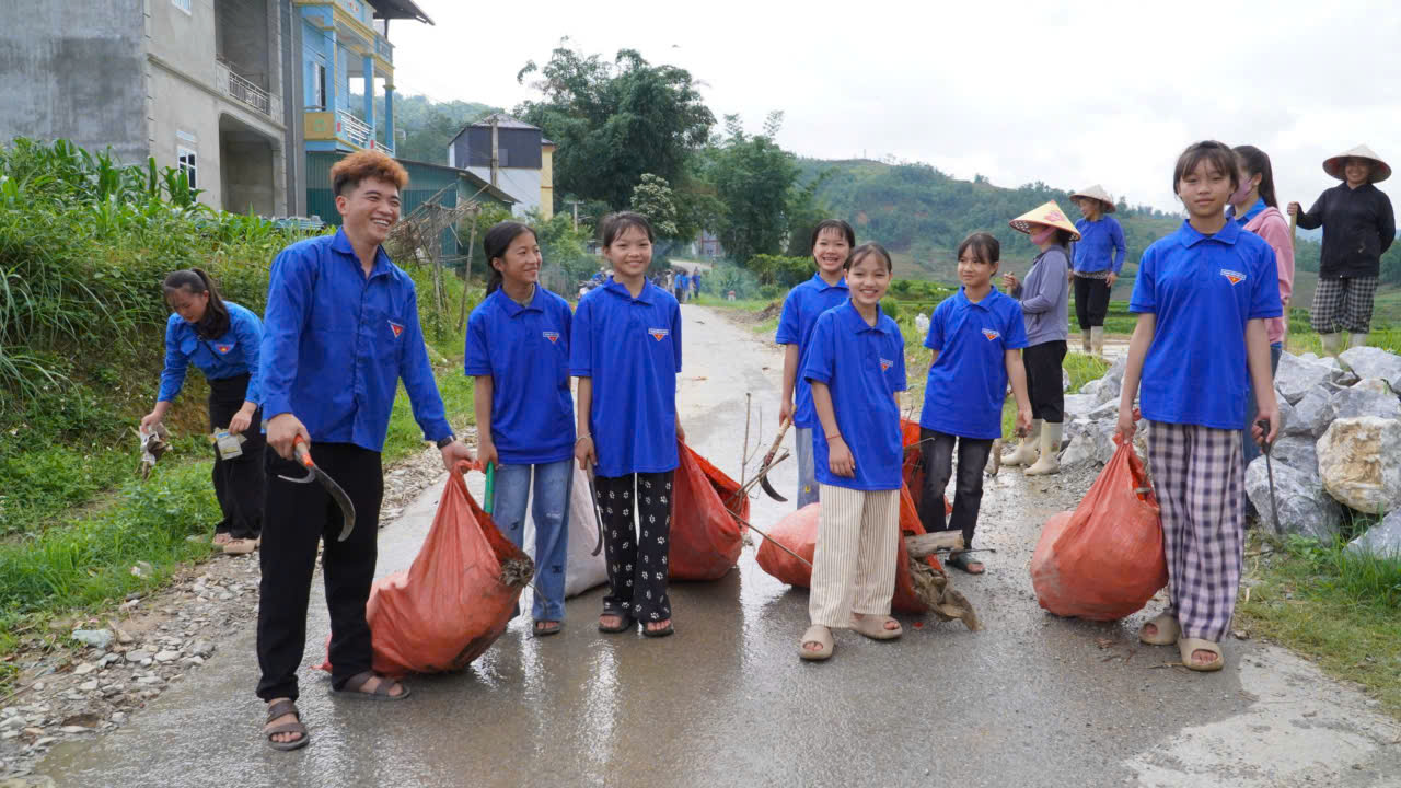 ĐOÀN XÃ BẠCH ĐÍCH RA QUÂN “NGÀY CHỦ NHẬT XANH” NĂM 2026