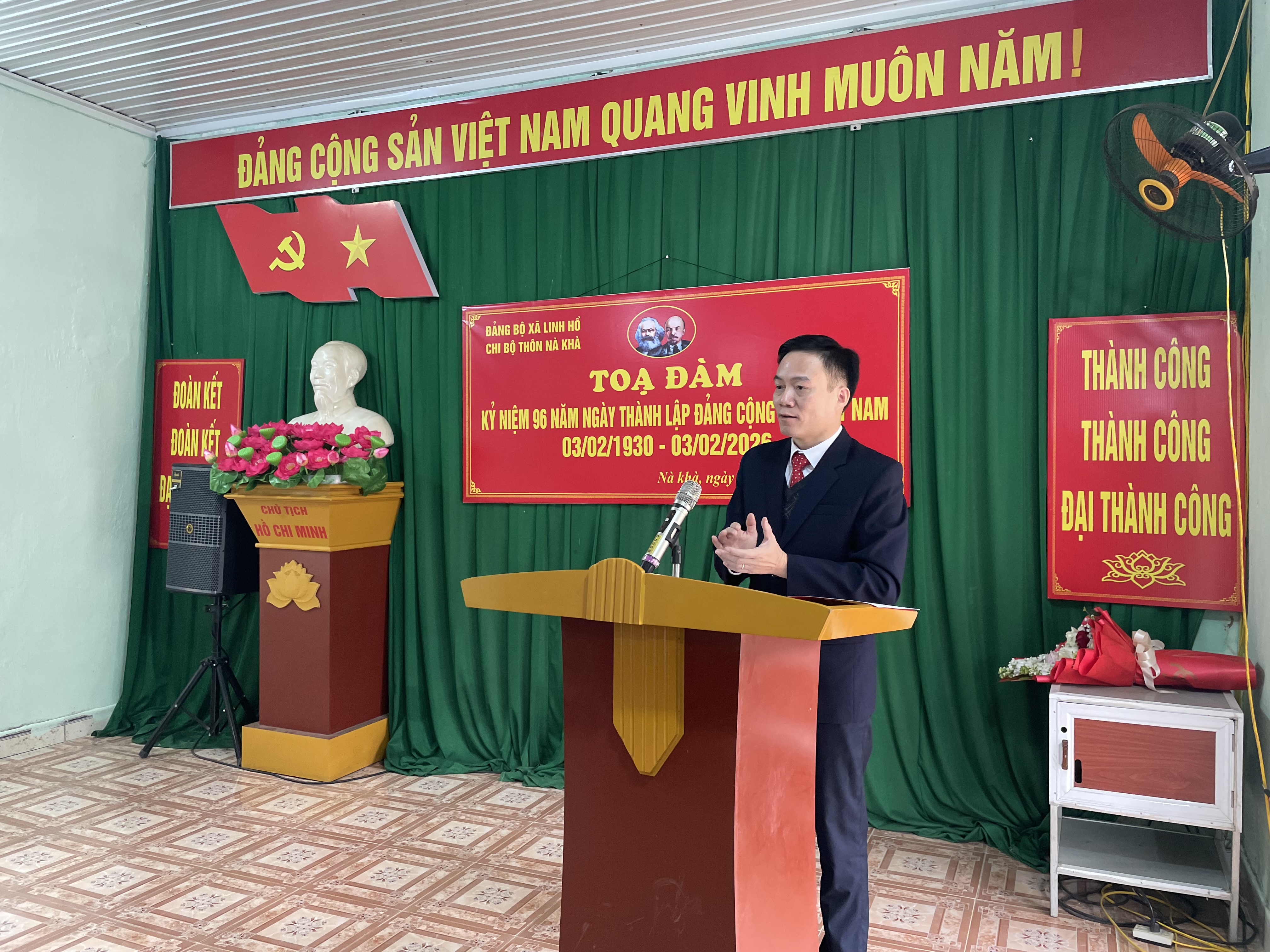 Toạ đ&agrave;m 3.JPG