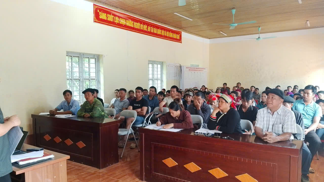 NGỌC LONG TỔ CHỨC HỘI NGHỊ TUYÊN TRUYỀN, PHỔ BIẾN GIÁO DỤC PHÁP LUẬT QUÝ III NĂM 2026 TẠI THÔN PHIA PÈN VÀ PHIA MẠNH