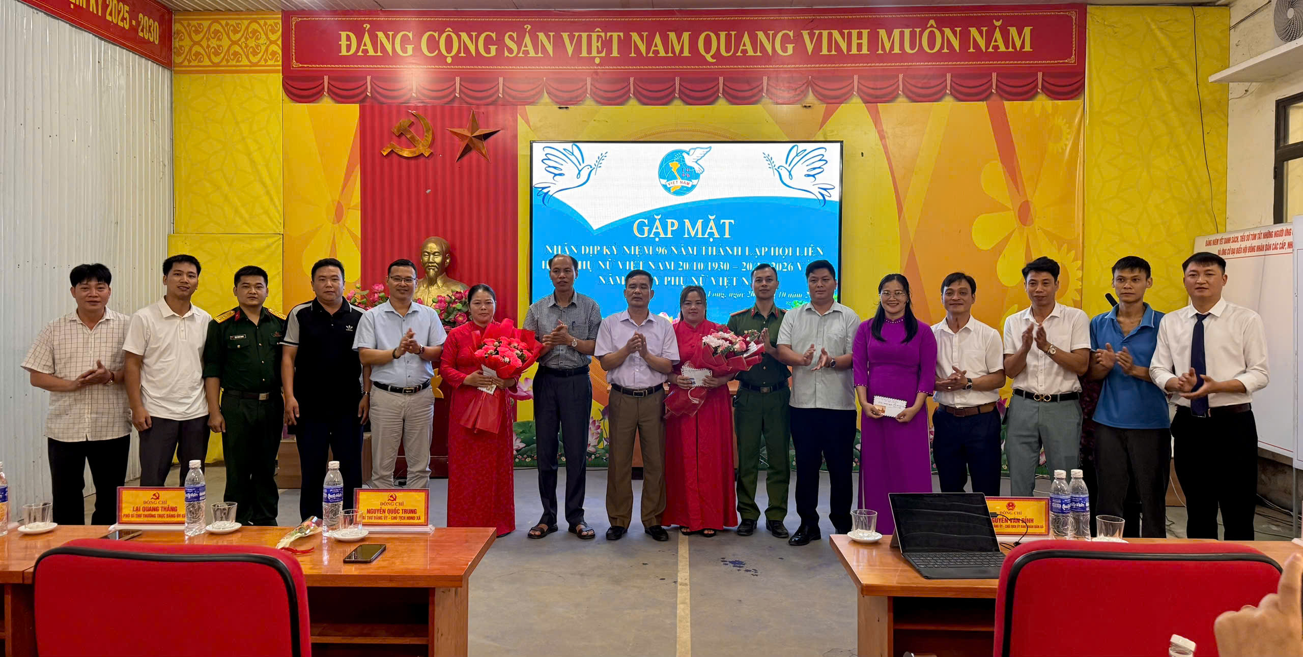 HỘI LHPN XÃ NGỌC LONG GẶP MẶT KỶ NIỆM NGÀY PHỤ NỮ VIỆT NAM 20/10