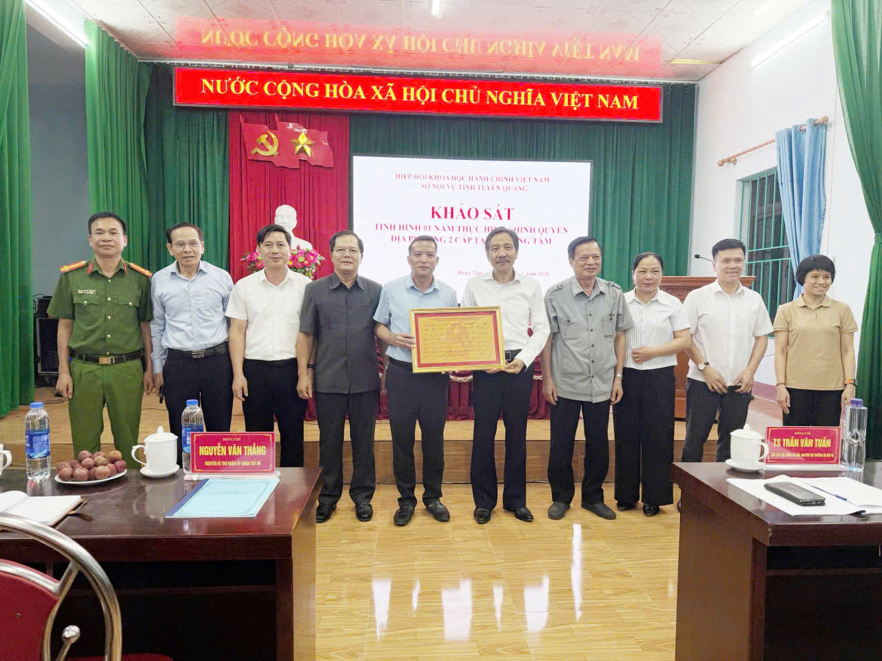 Hiệp hội Khoa học Hành chính Việt Nam khảo sát, trao đổi kết quả trong quá trình thực hiện chính quyền 02 cấp tại xã Đồng Tâm