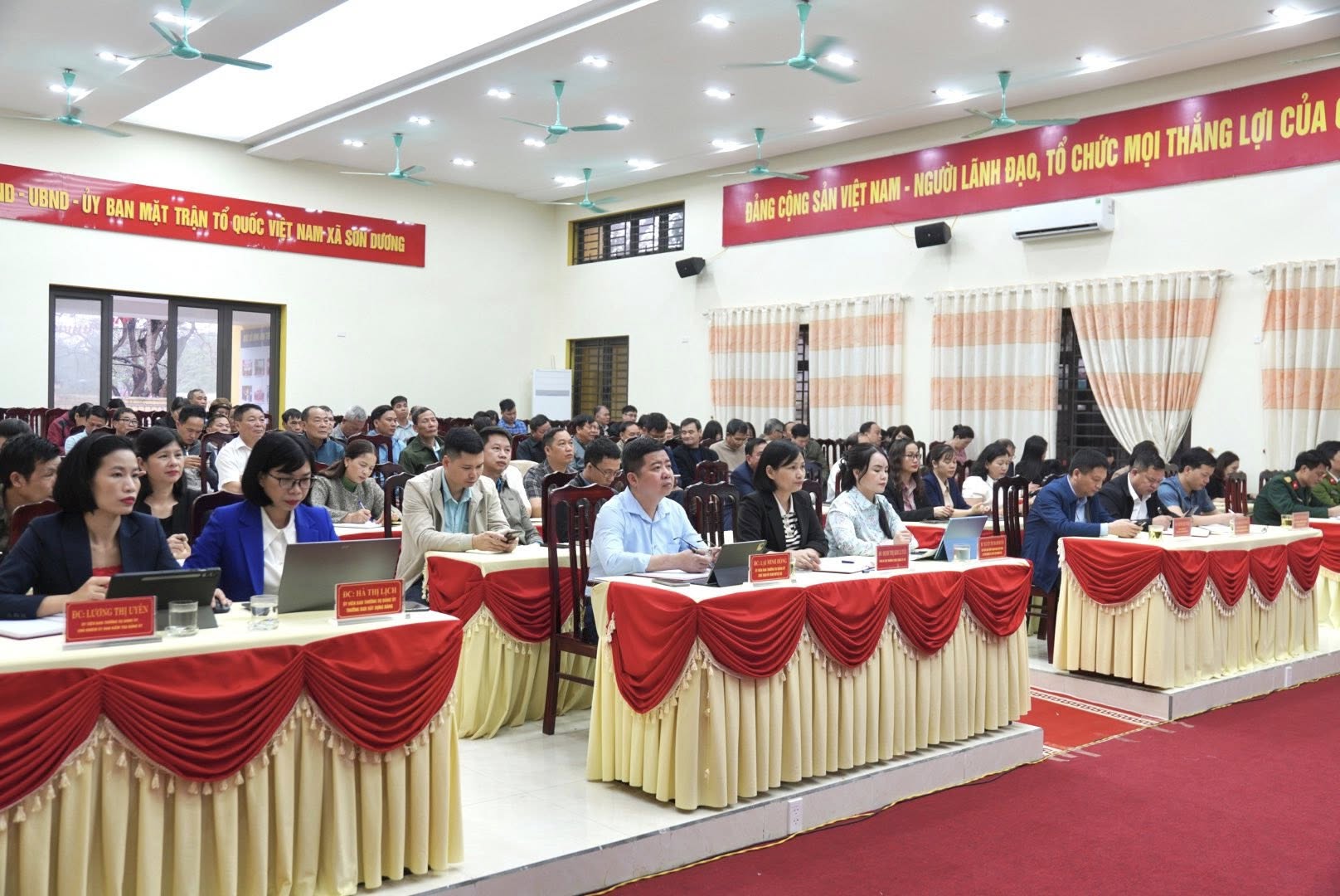 Xã Sơn Dương tham dự Hội nghị toàn quốc quán triệt, triển khai thực hiện Nghị quyết số 79 và 80 của Bộ Chính trị