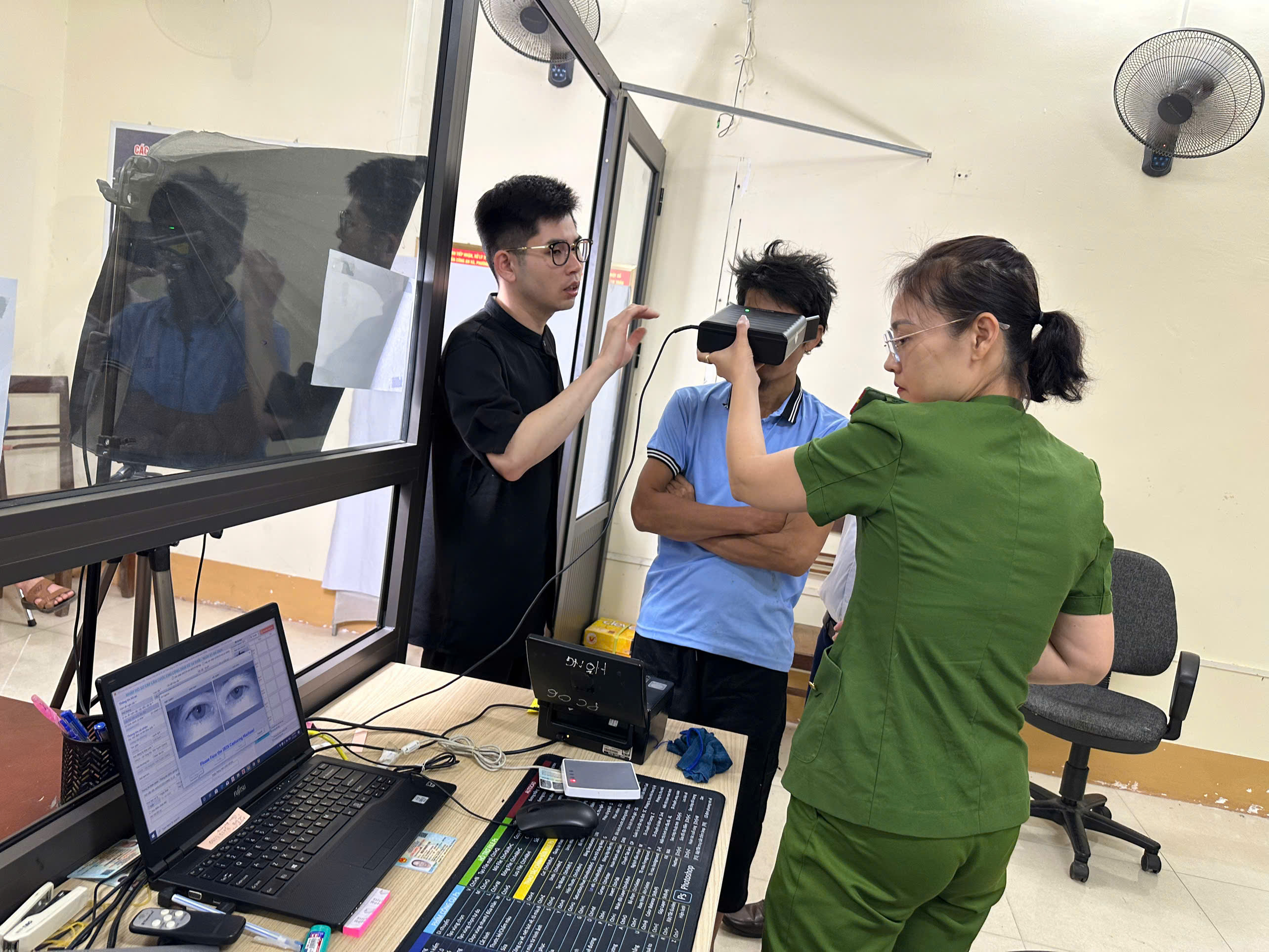 GẦN DÂN - LÀ ĐẢM BẢO MỌI QUYỀN VÀ LỢI ÍCH HỢP PHÁP CỦA CÔNG DÂN ĐỀU ĐƯỢC THỰC HIỆN