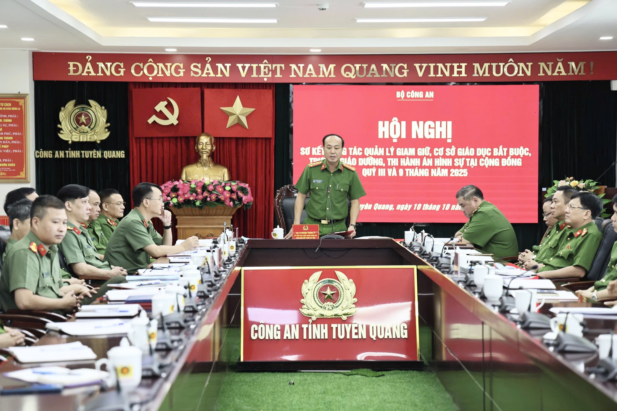 GIAO BAN CÔNG TÁC GIAM GIỮ, CƠ SỞ GIÁO DỤC BẮT BUỘC, TRƯỜNG GIÁO DƯỠNG VÀ THI HÀNH ÁN HÌNH SỰ TẠI CỘNG ĐỒNG 