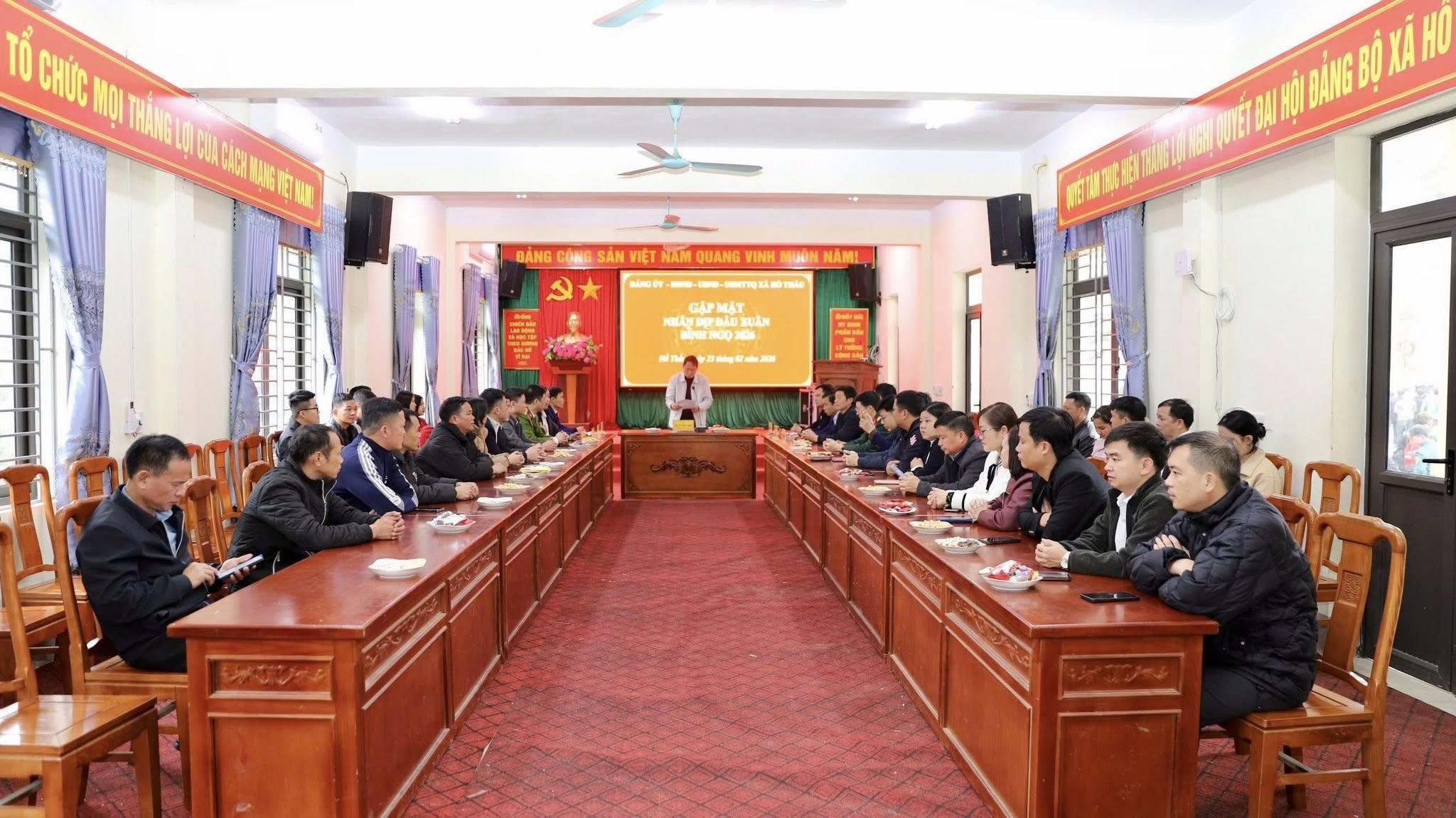 Xã Hồ Thầu: Gặp mặt đầu xuân và triển khai nhiệm vụ trọng tâm sau Tết