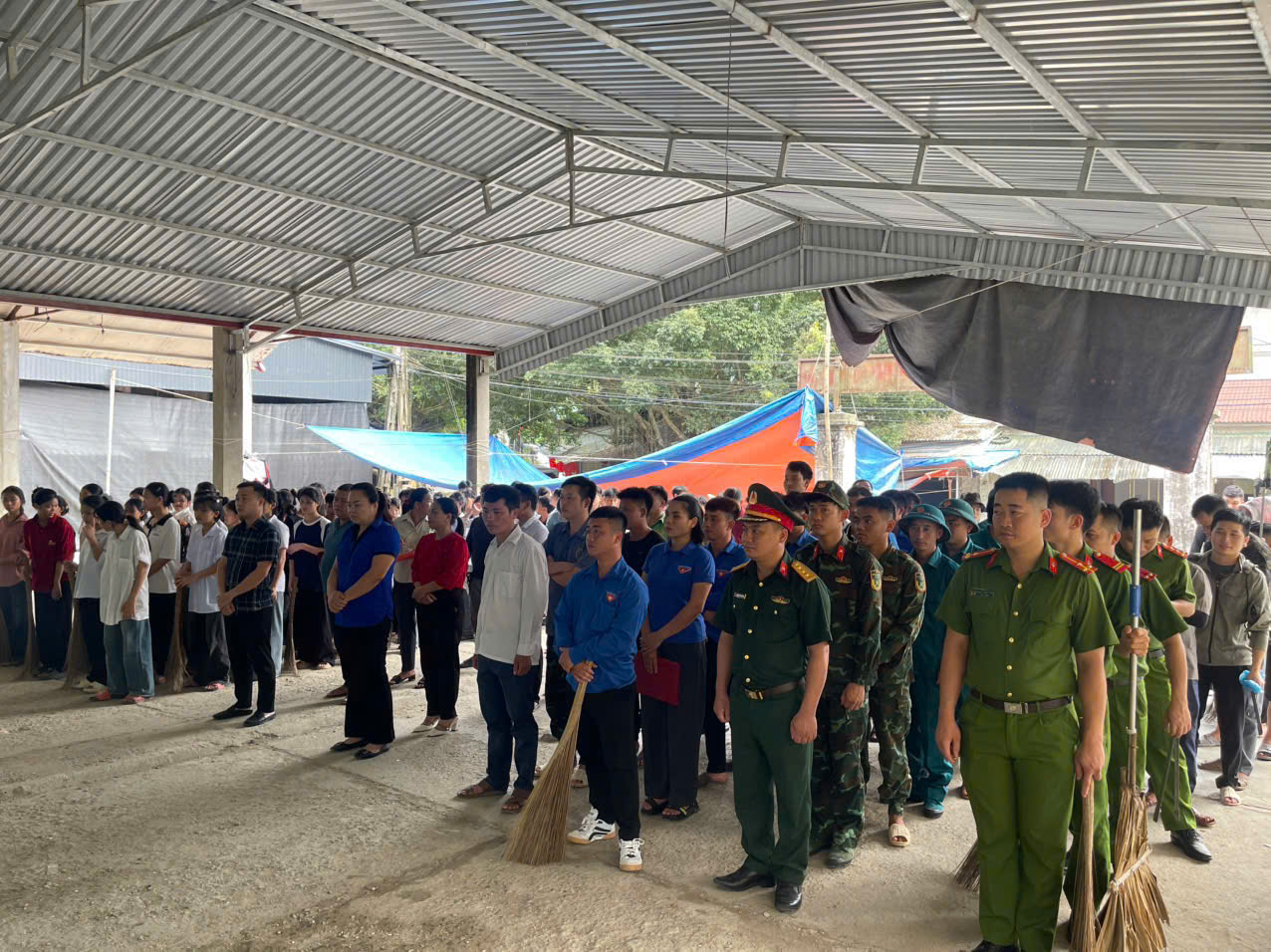 Ủy ban MTTQ Việt Nam xã Thượng Sơn tổ chức Lễ phát động tổng vệ sinh môi trường đợt 1 năm 2026