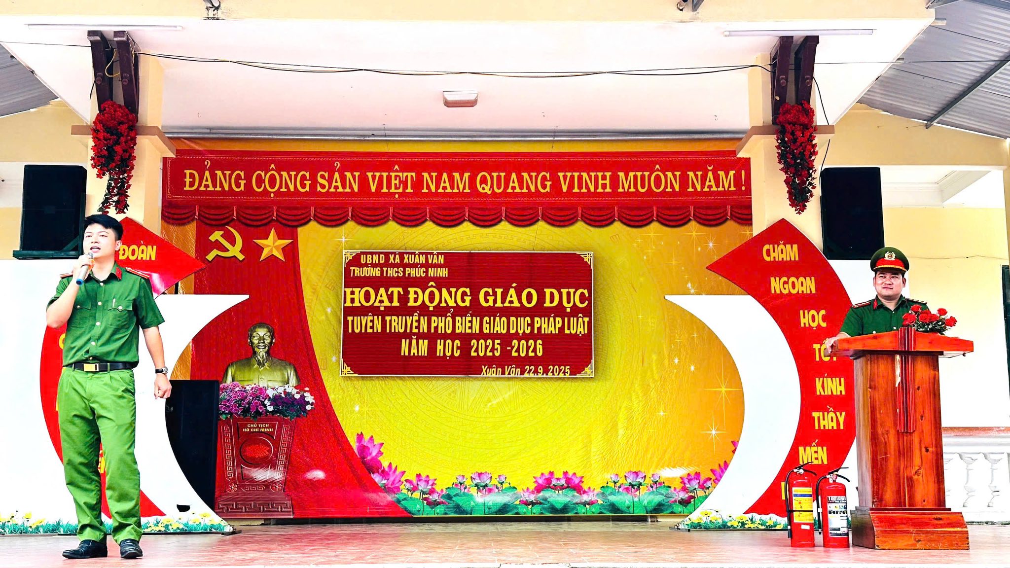ĐẨY MẠNH CÔNG TÁC TUYÊN TRUYỀN GIÁO DỤC PHÁP LUẬT ĐẦU NĂM HỌC MỚI