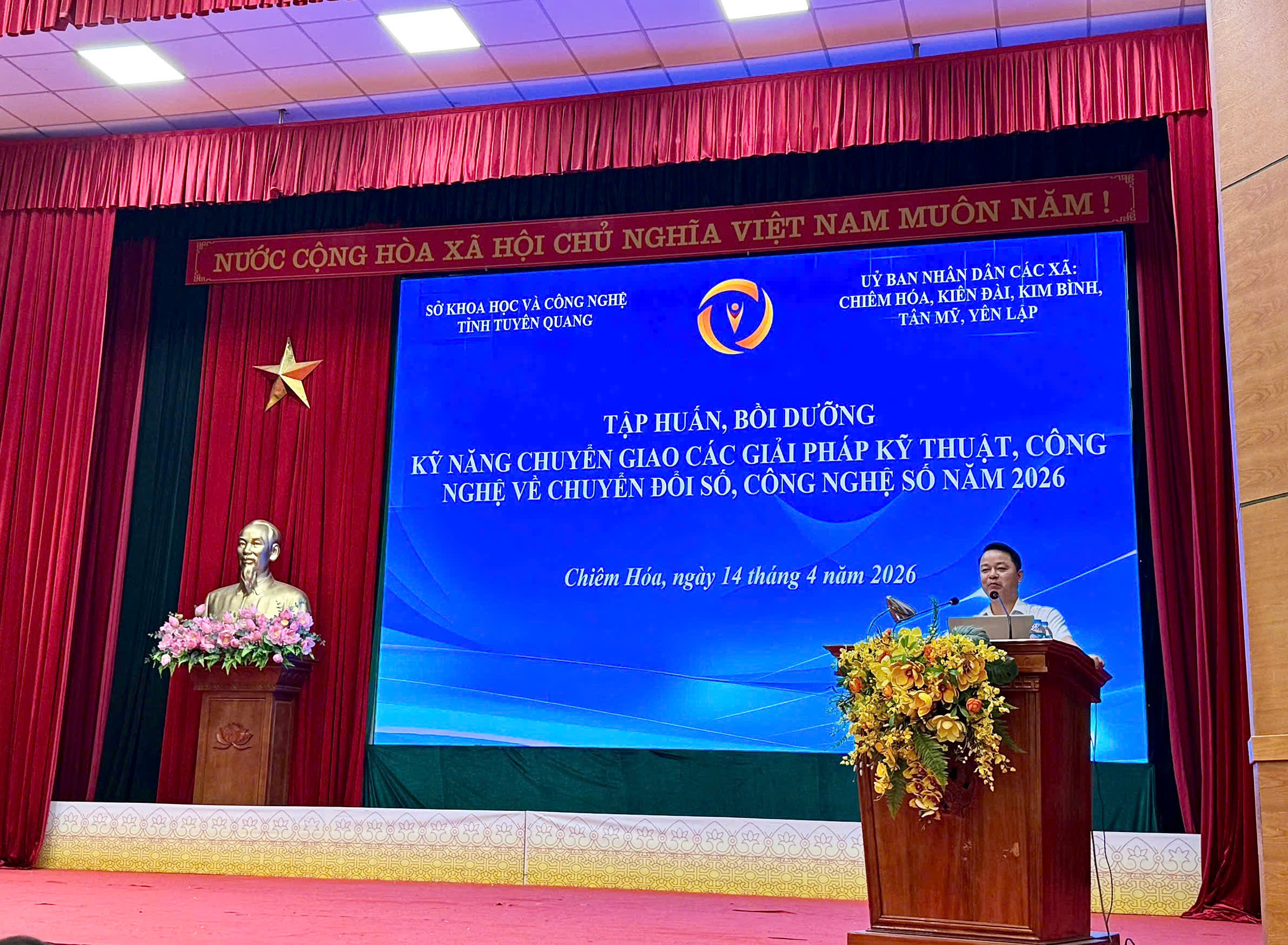 Xã Kiên Đài tham gia tập huấn nâng cao kỹ năng chuyển giao giải pháp công nghệ số