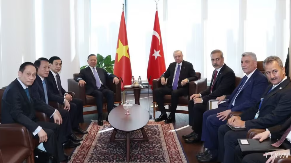 Tổng Bí thư, Chủ tịch nước Tô Lâm gặp Tổng thống Thổ Nhĩ Kỳ Recep Tayyip Erdogan bên lề Đại hội đồng Liên hợp quốc khóa 81