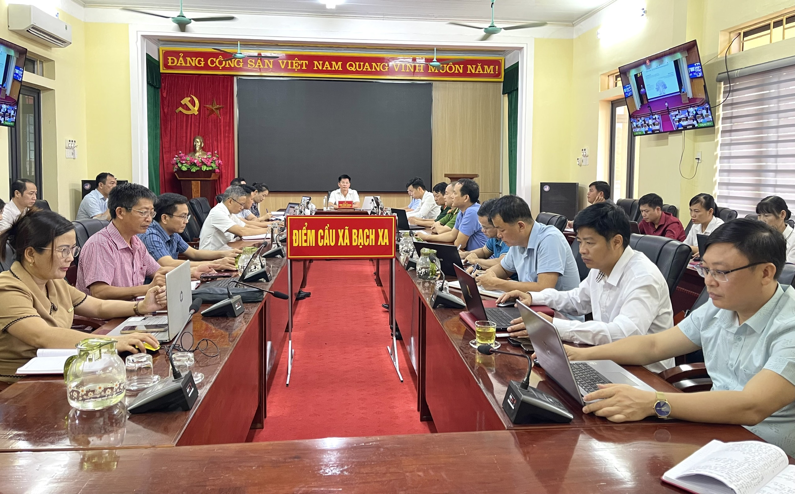 HỘI NGHỊ HỌC TẬP, QUÁN TRIỆT, TRIỂN KHAI THỰC HIỆN CÁC NGHỊ QUYẾT CỦA BAN THƯỜNG VỤ TỈNH ỦY, BAN CHẤP HÀNH ĐẢNG BỘ TỈNH TUYÊN QUANG