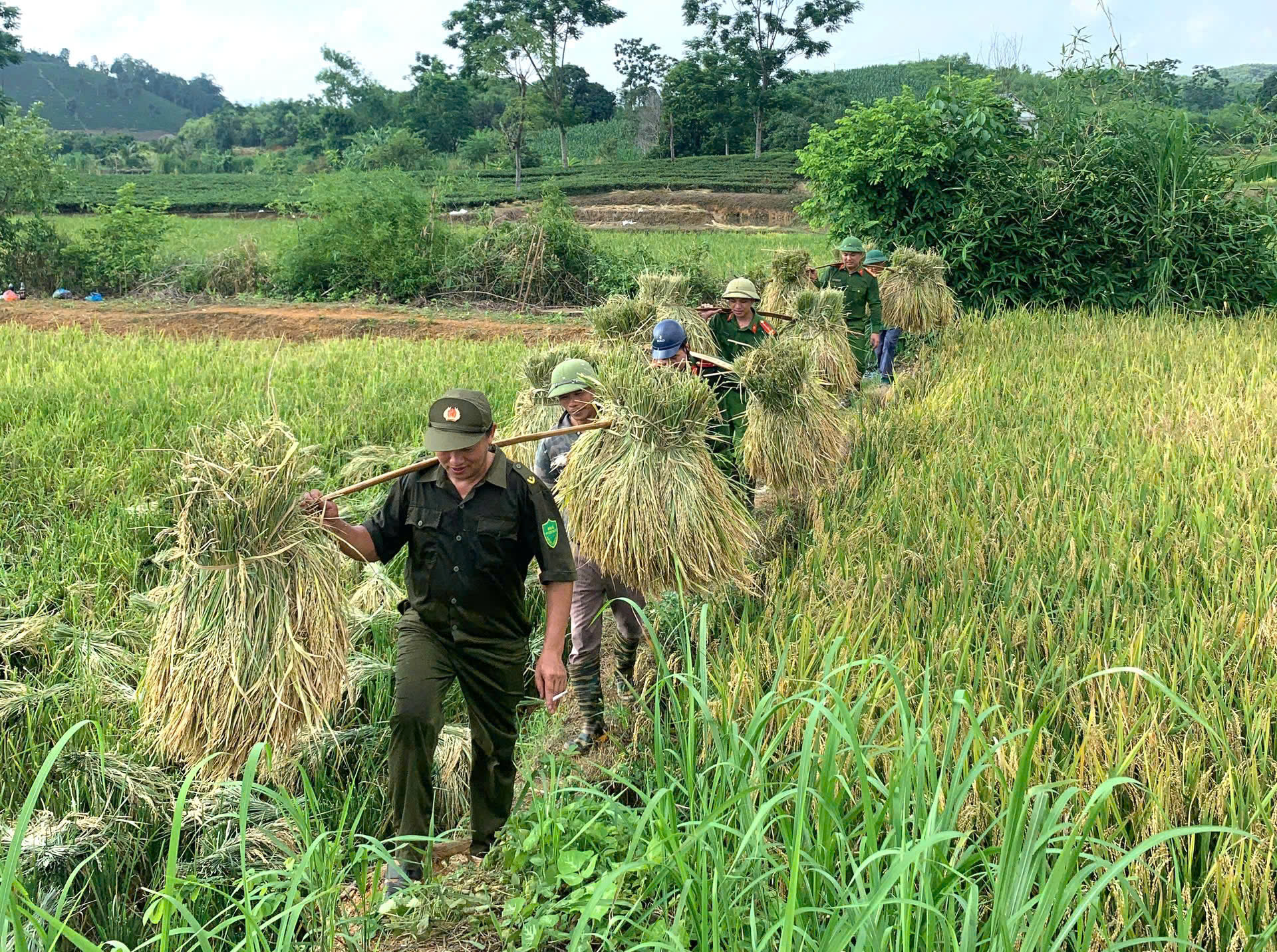 GIỮ VỮNG AN NINH TRẬT TỰ TỪ CƠ SỞ