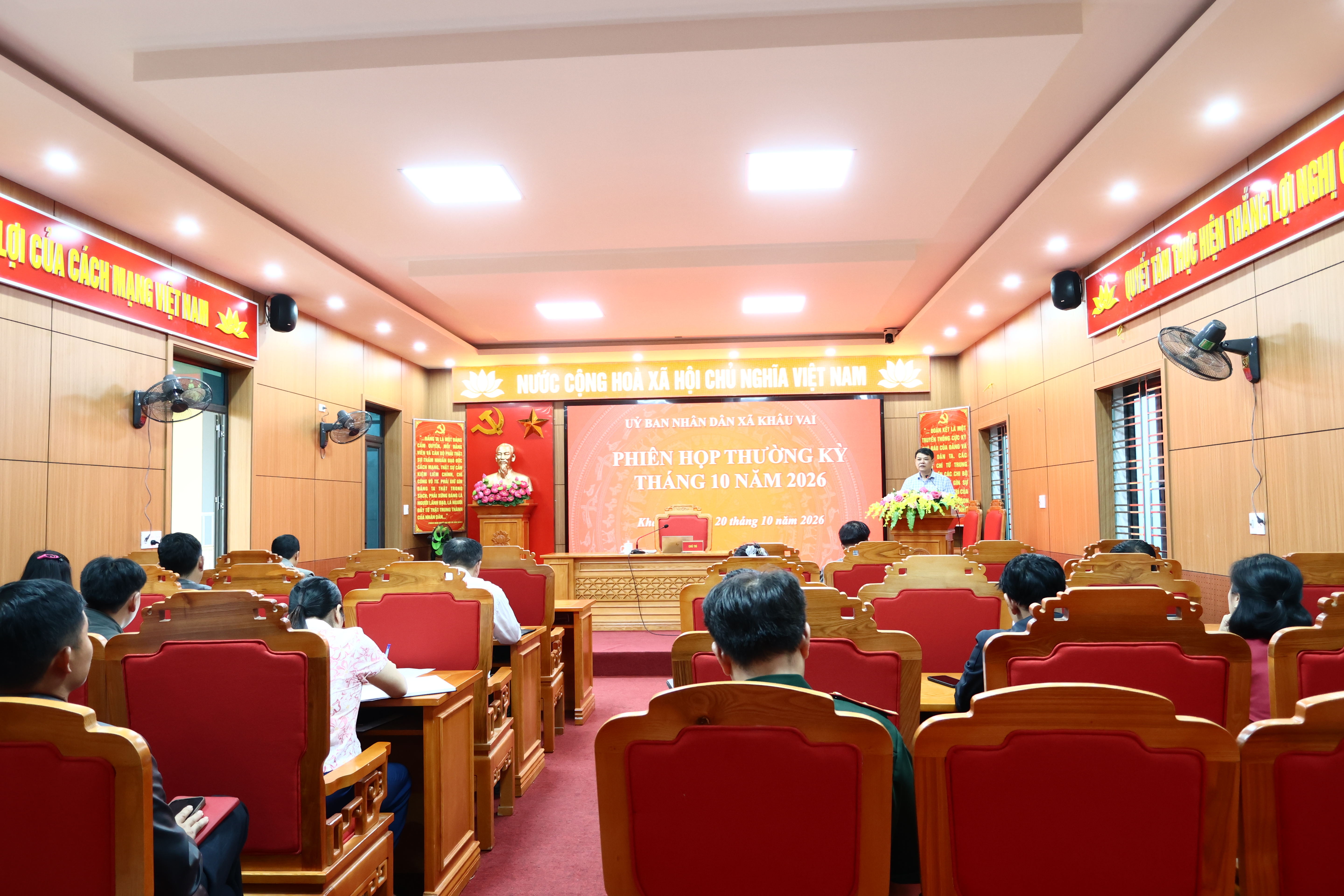 UBND xã Khâu Vai tổ chức phiên họp thường kỳ tháng 10