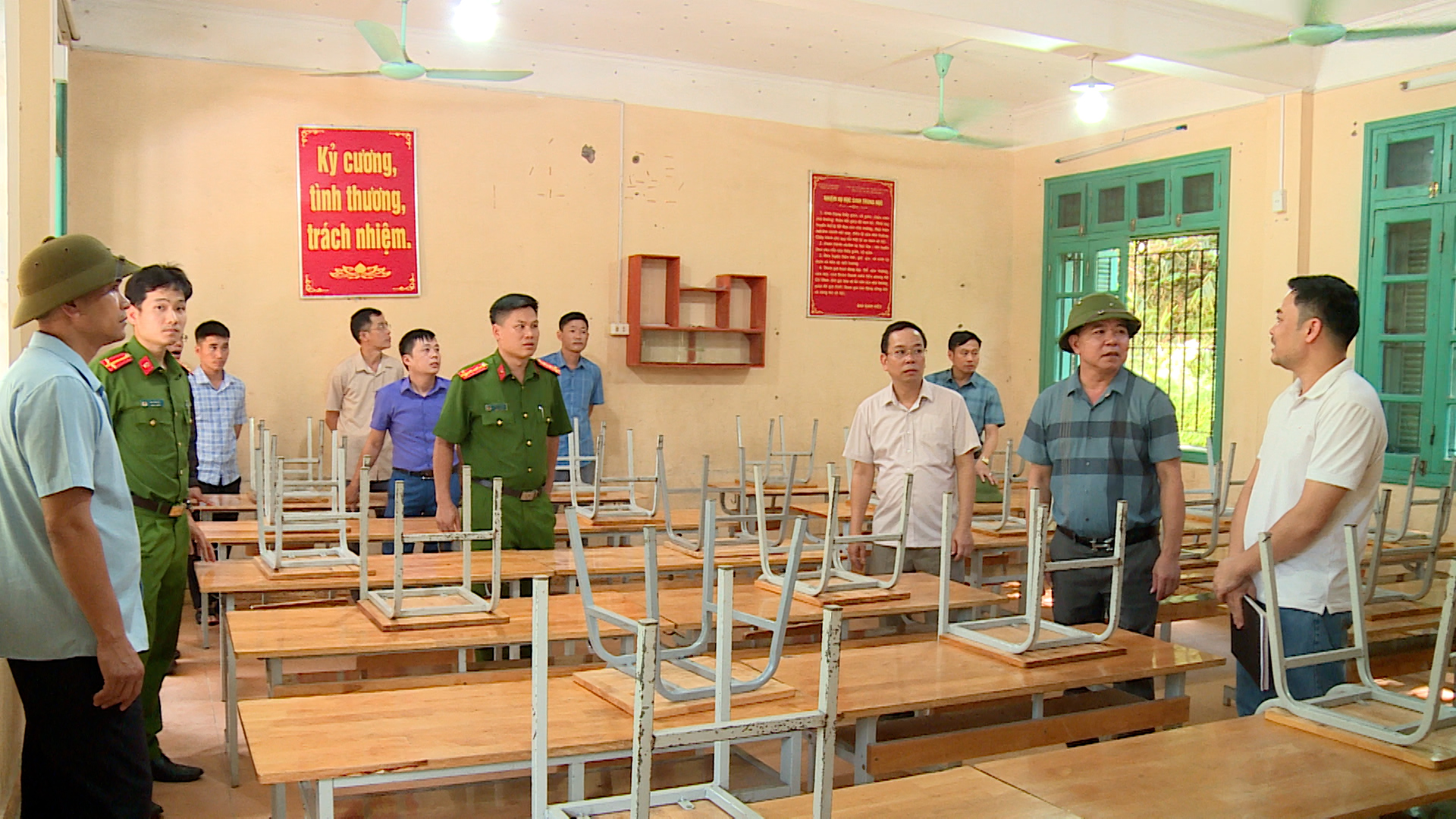 Ban Chỉ đạo Kỳ thi tốt nghiệp trung học phổ thông cấp xã kiểm tra công tác chuẩn bị cho Kỳ thi tốt nghiệp trung học phổ thông năm 2026 
