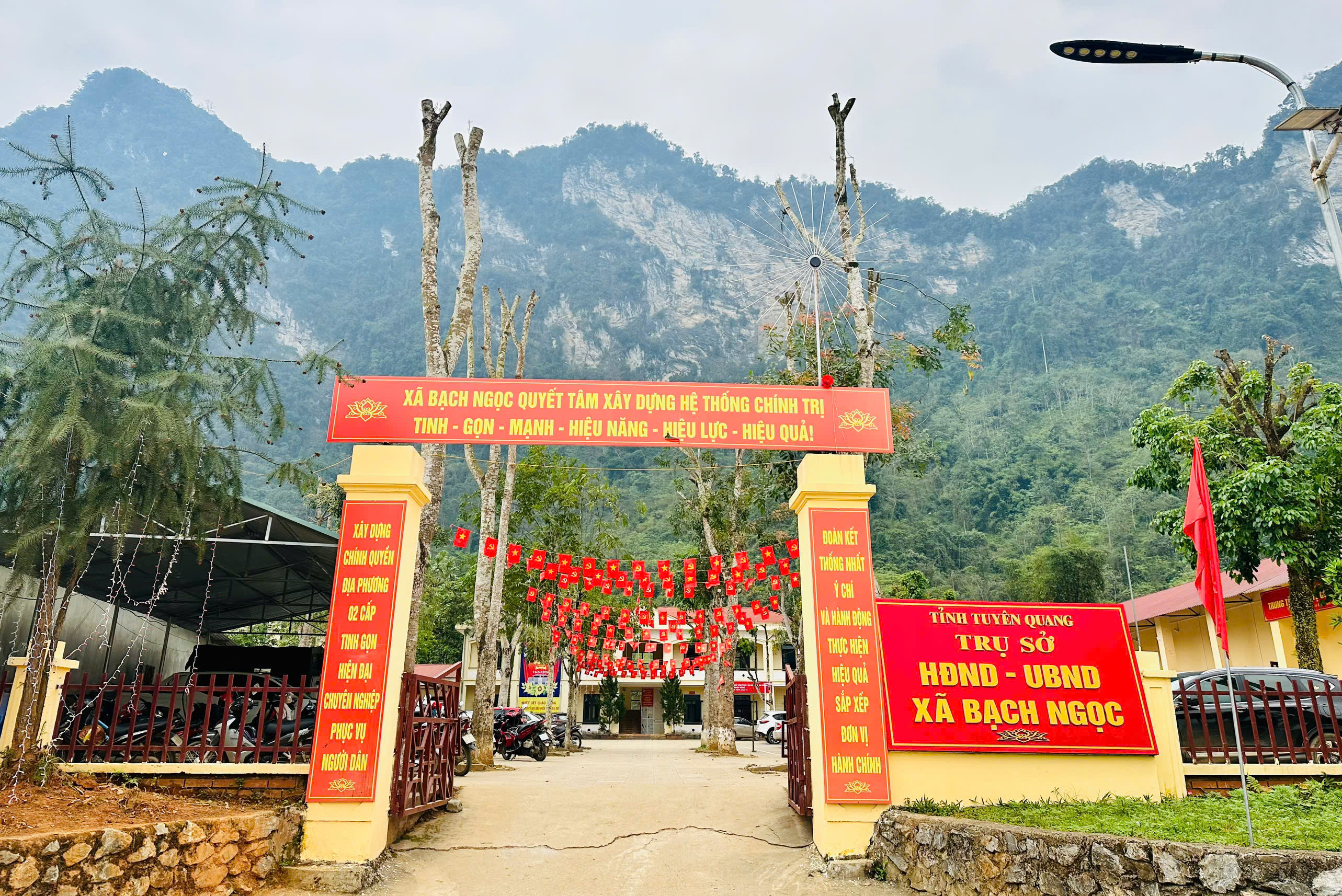 THƯỜNG TRỰC HĐND XÃ BẠCH NGỌC NHIỆM KỲ 2026 - 2031