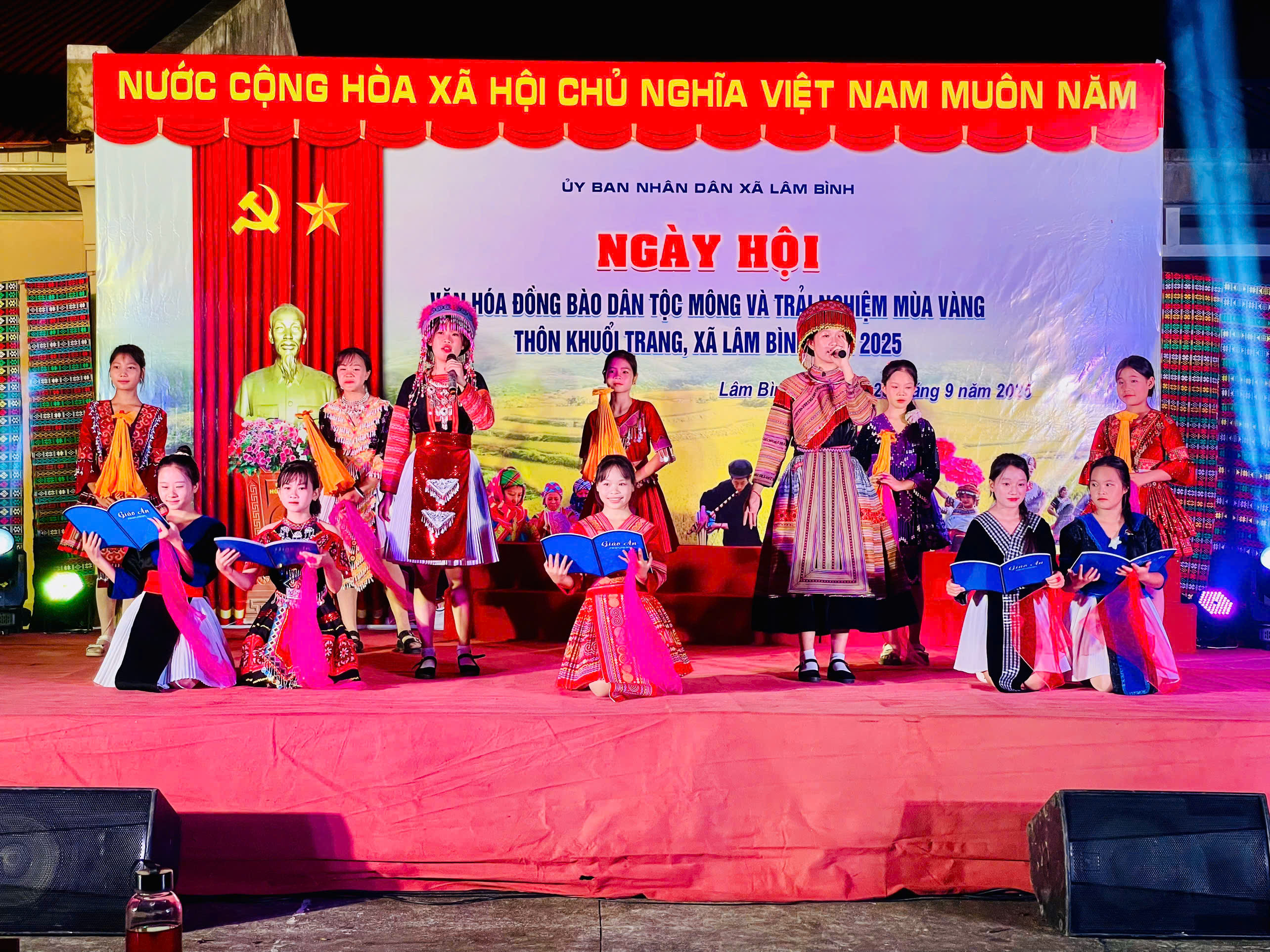 Xã Lâm Bình Khai mạc Ngày hội văn hóa của đồng bào dân tộc Mông gắn với trải nghiệm mùa vàng tại thôn Khuổi Trang.