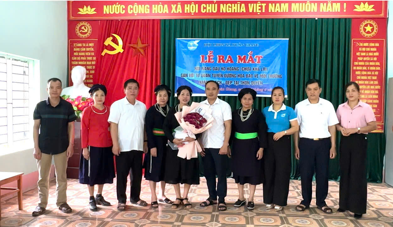 Xã Xuân Giang ra mắt Mô hình “Hội nàng dâu tự quản họ Hoàng” gắn với bảo vệ môi trường