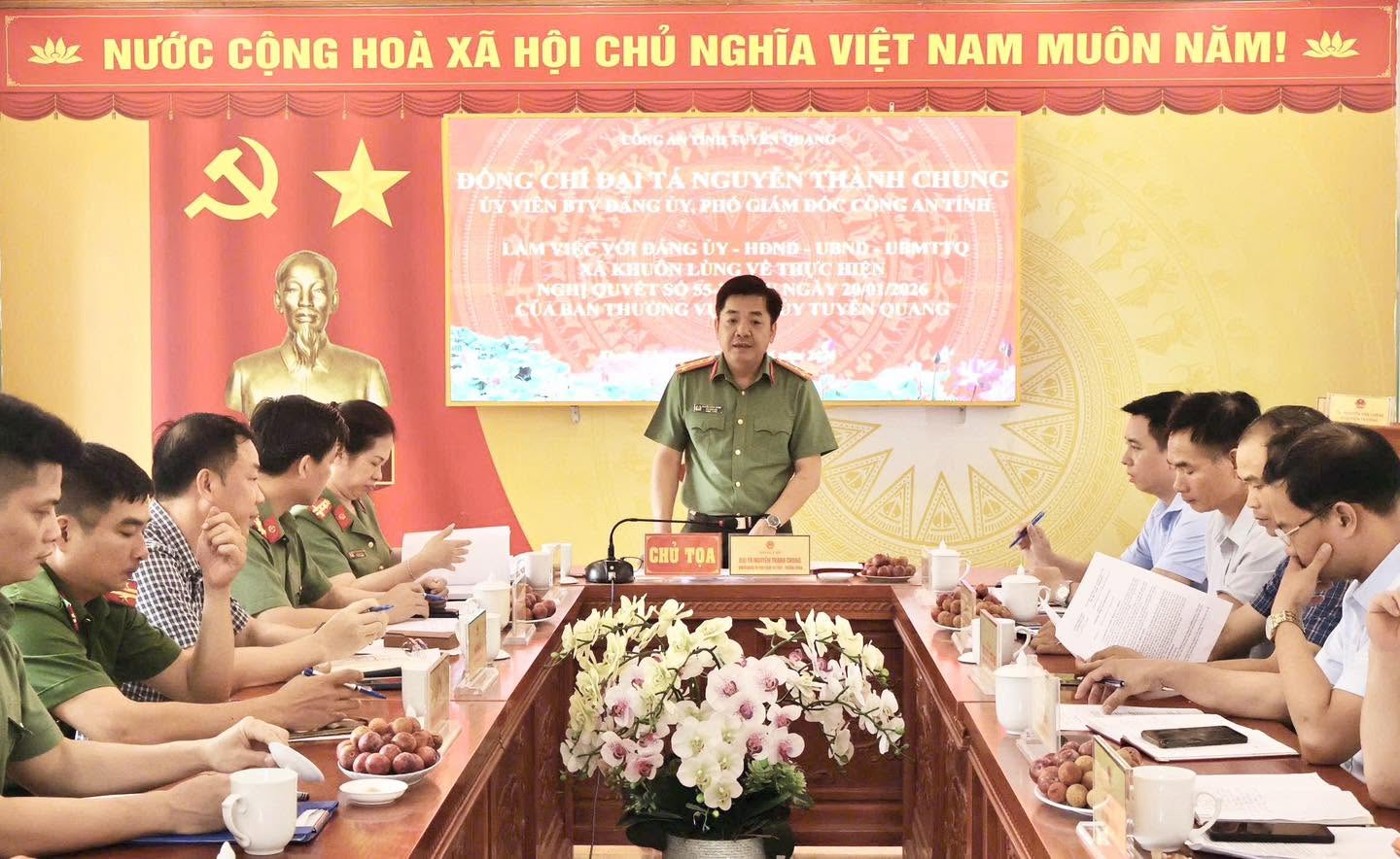 LÃNH ĐẠO CÔNG AN TỈNH LÀM VIỆC VỚI XÃ KHUÔN LÙNG