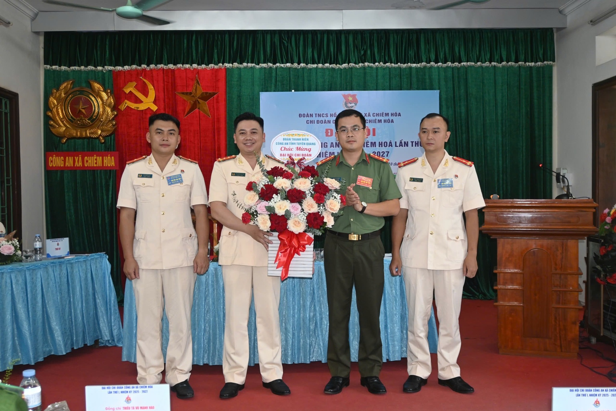 ĐẠI HỘI CHI ĐOÀN CÔNG AN XÃ CHIÊM HOÁ LẦN THỨ I, NHIỆM KỲ 2025 - 2027