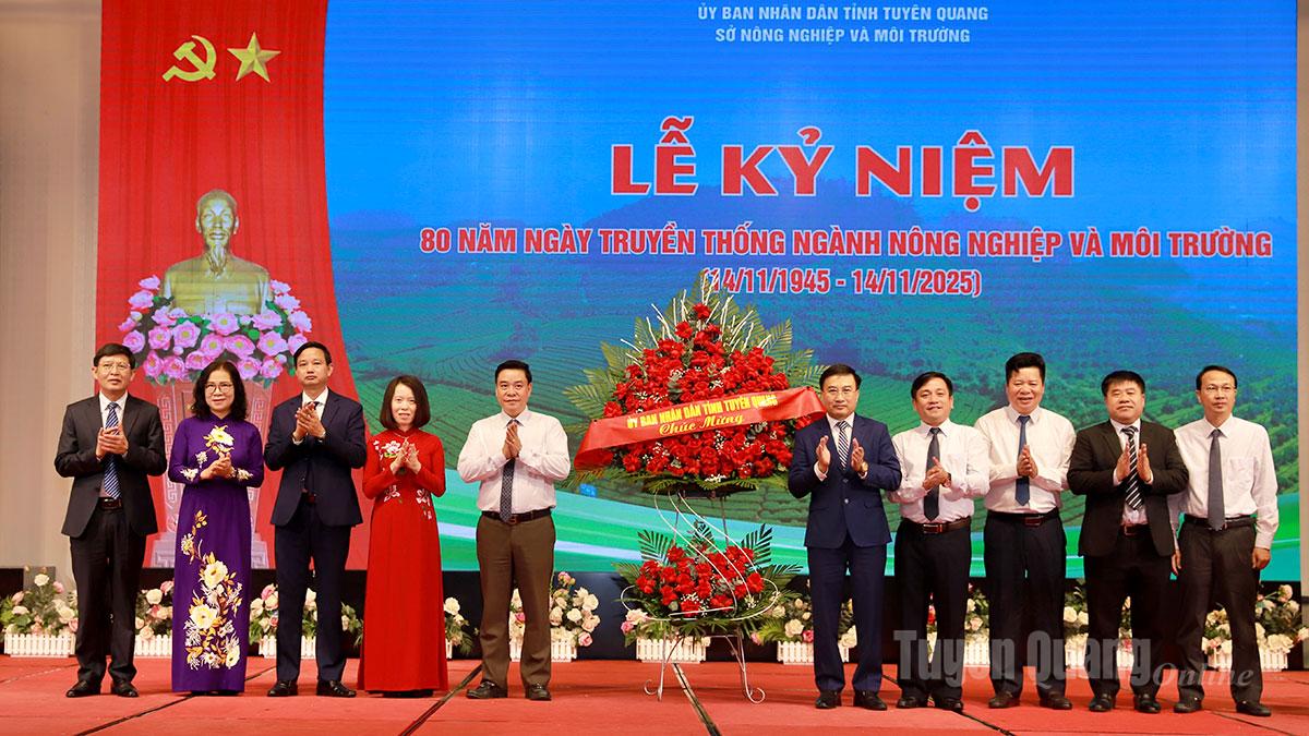 Kỷ niệm 80 năm Ngày truyền thống ngành Nông nghiệp và Môi trường (14/11/1945 - 14/11/2025)