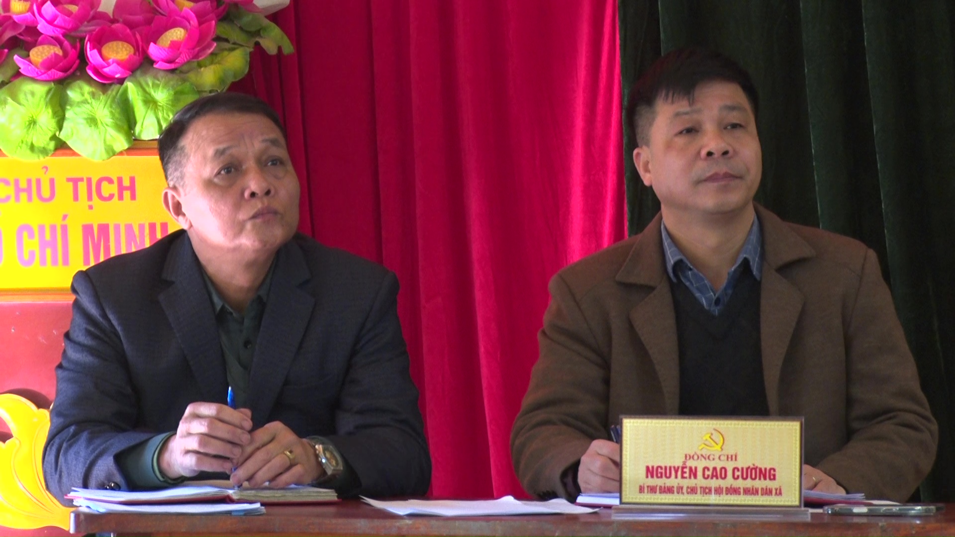 Thường trực Đảng ủy xã Khuôn Lùng kiểm tra, làm việc với thôn Làng Thượng