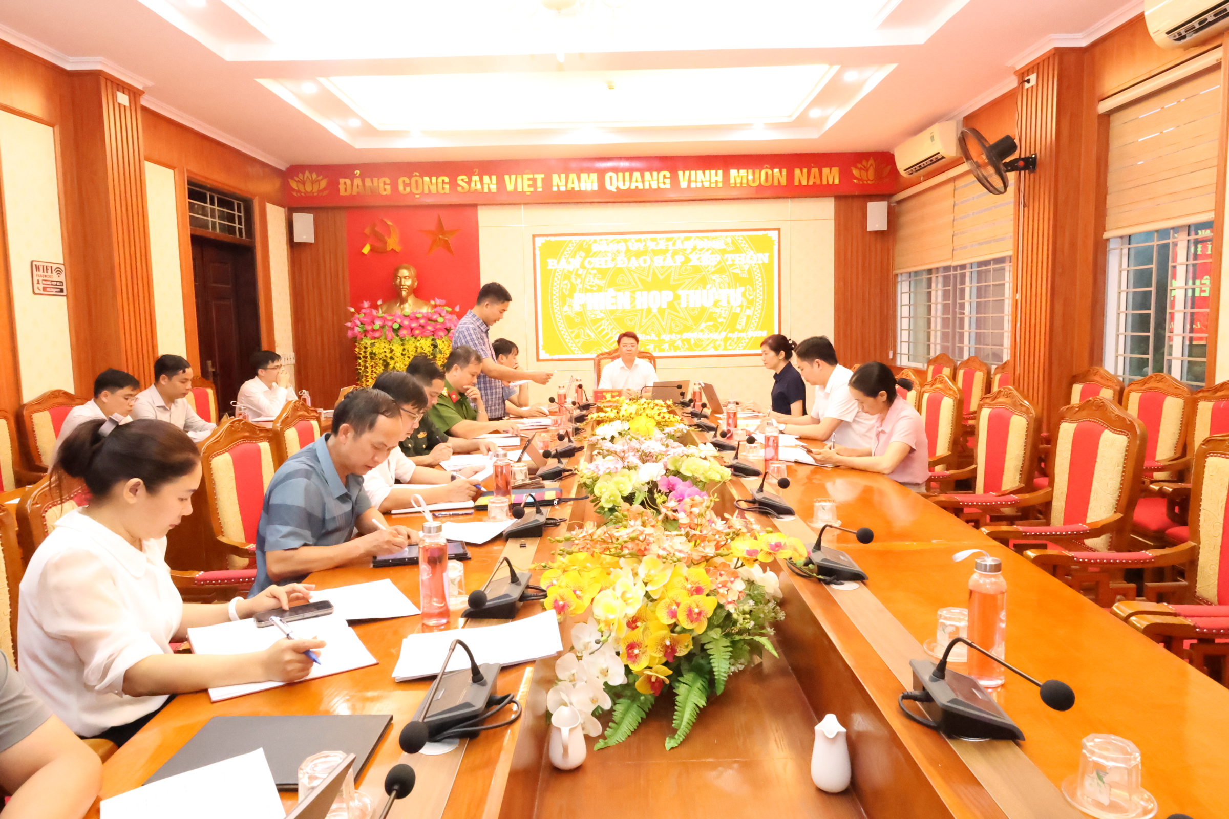 Phiên họp thứ Tư Ban chỉ đạo sắp xếp thôn xã Lâm Bình