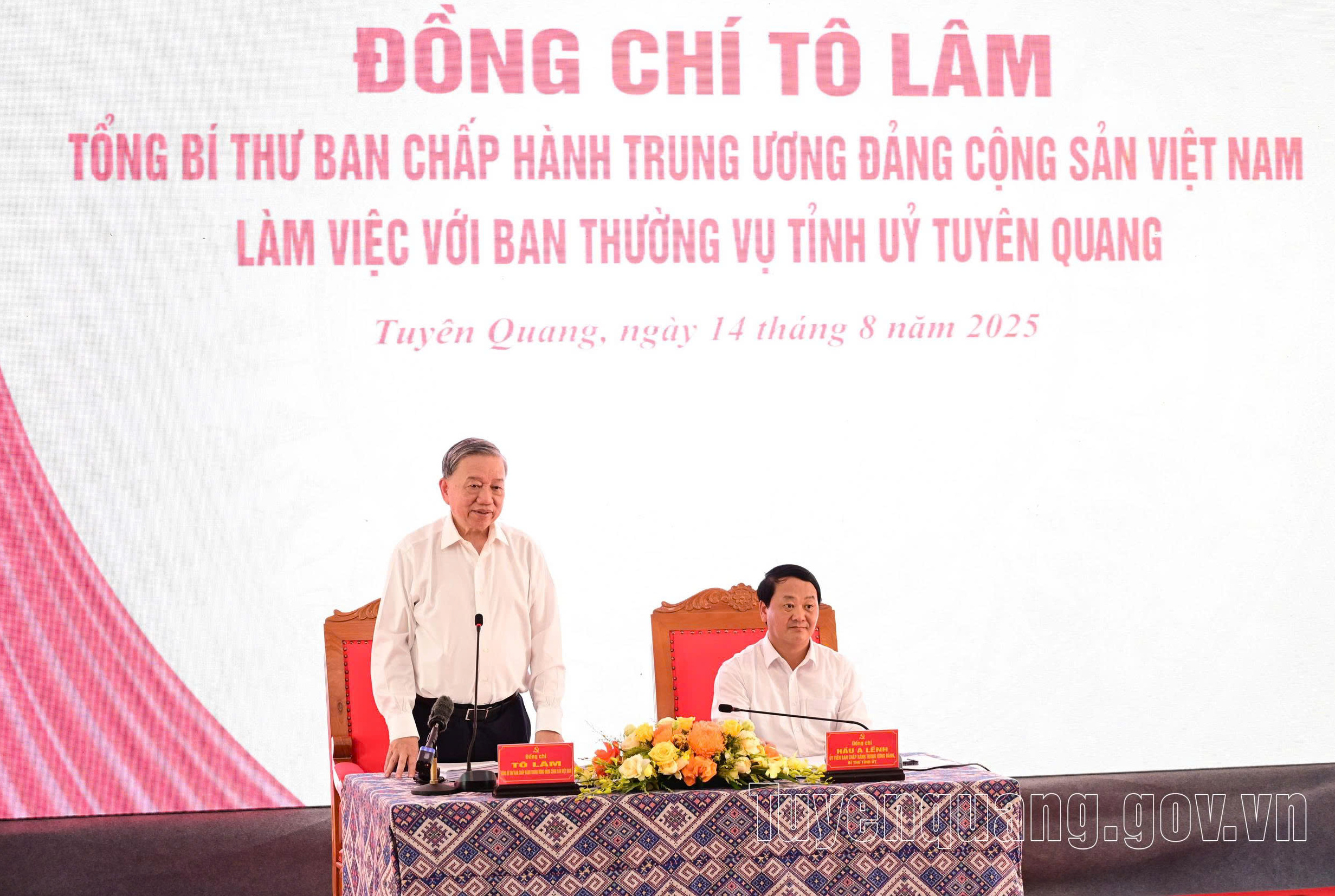 Tổng Bí thư Tô Lâm làm việc với Ban Thường vụ Tỉnh ủy Tuyên Quang