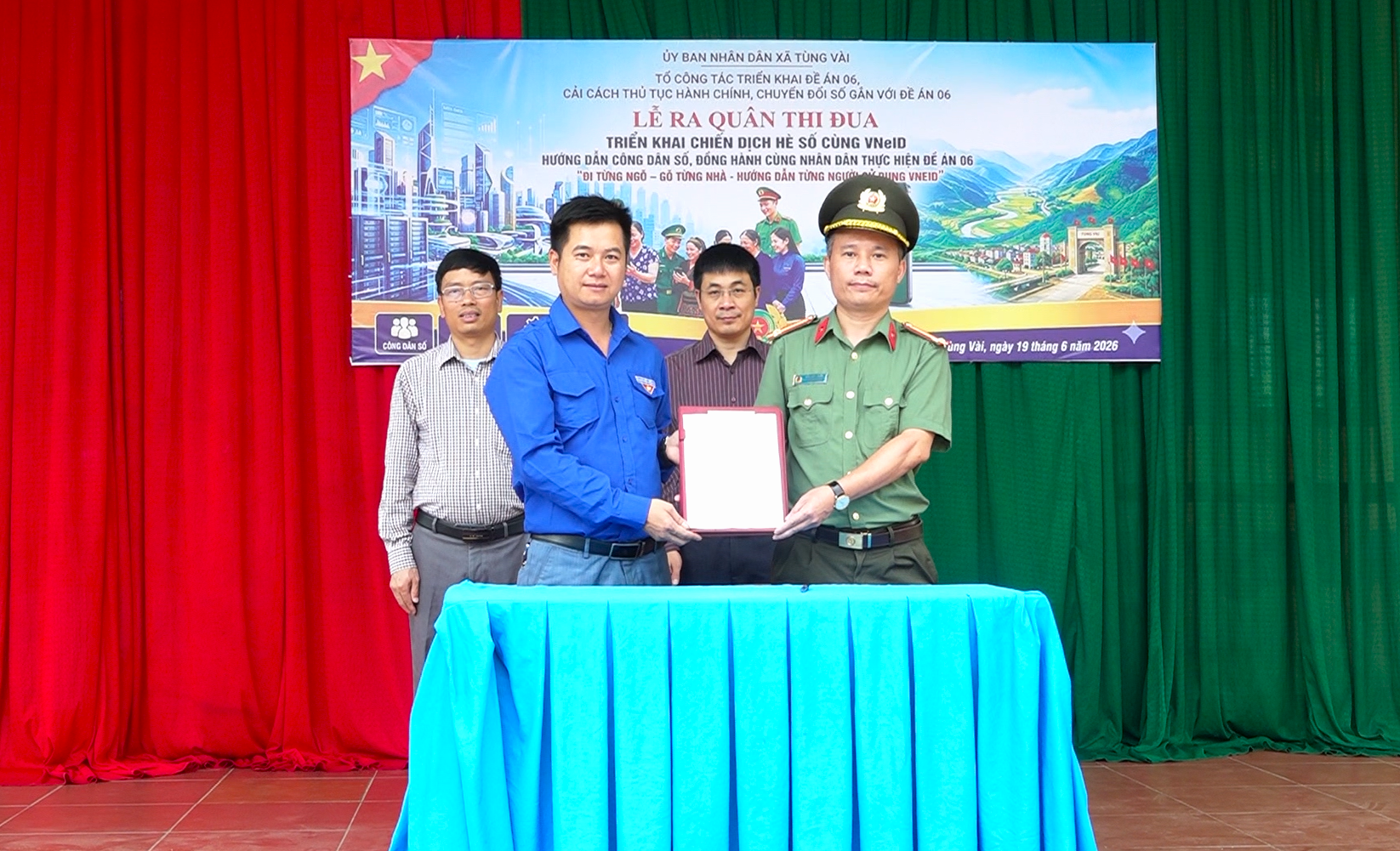 Lễ phát động ra quân thi đua triển khai chiến dịch “Hè số cùng VNeID – Hướng dẫn công dân số, đồng hành cùng nhân dân thực hiện Đề án 06”