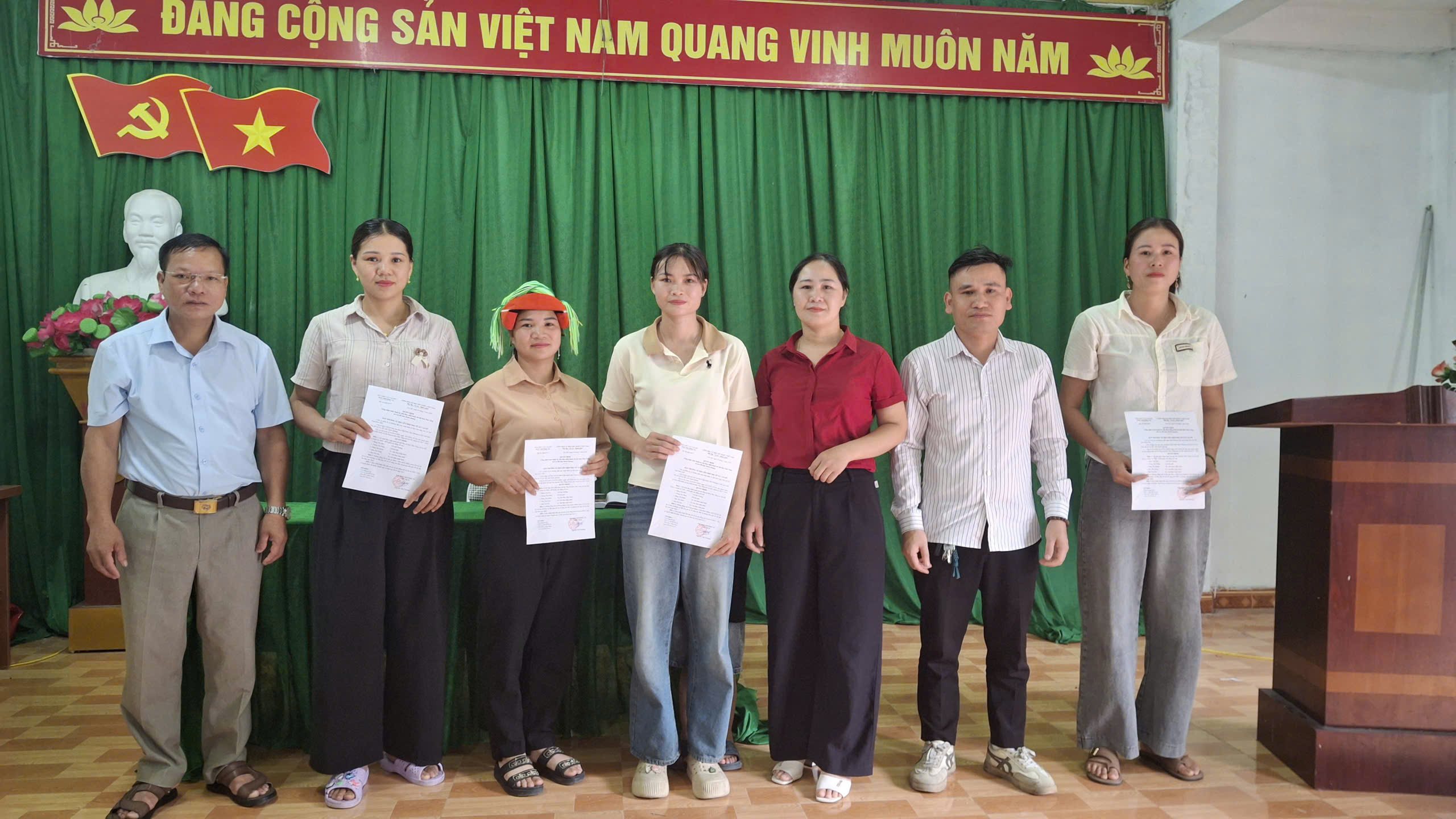 Chi hội Phụ nữ thôn Thác Tăng tổ chức sinh hoạt, kiện toàn tổ chức và triển khai nhiệm vụ trọng tâm