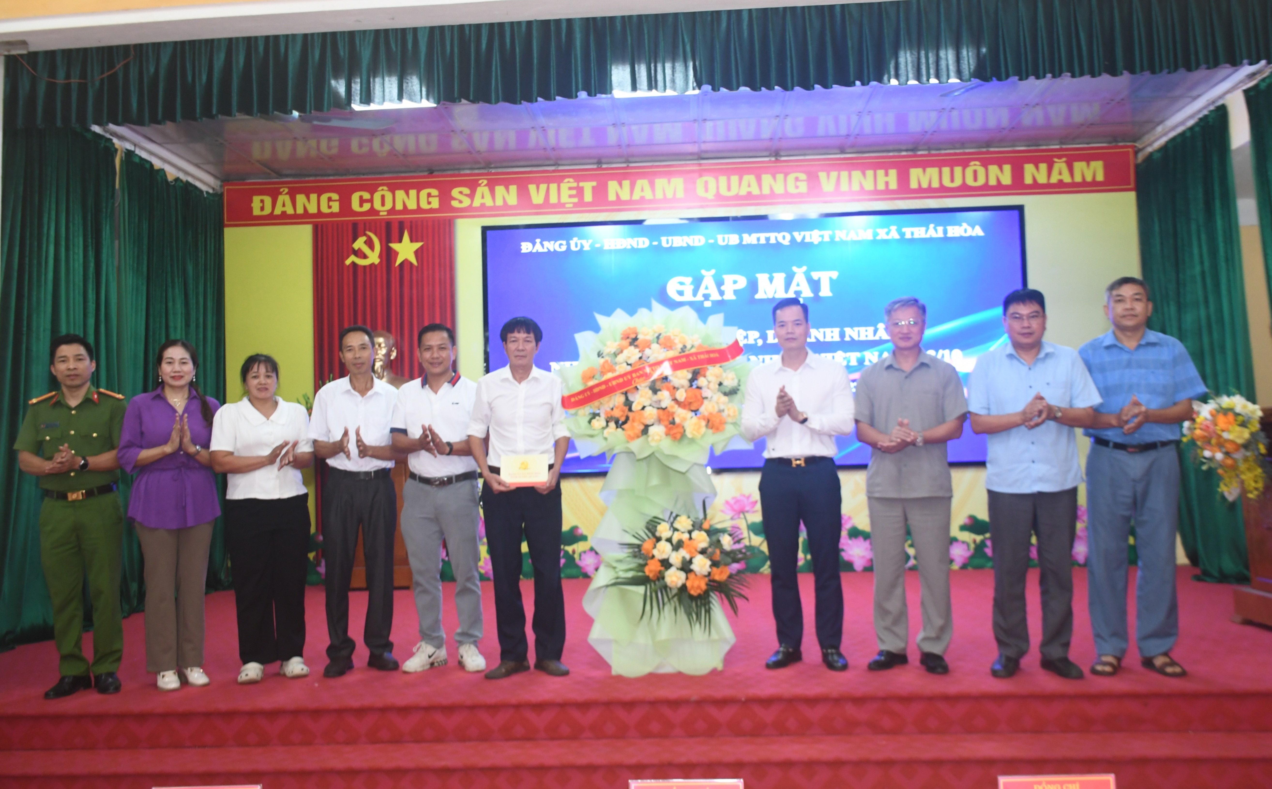 Thái Hòa gặp mặt doanh nghiệp, doanh nhân nhân Ngày Doanh nhân Việt Nam 13/10