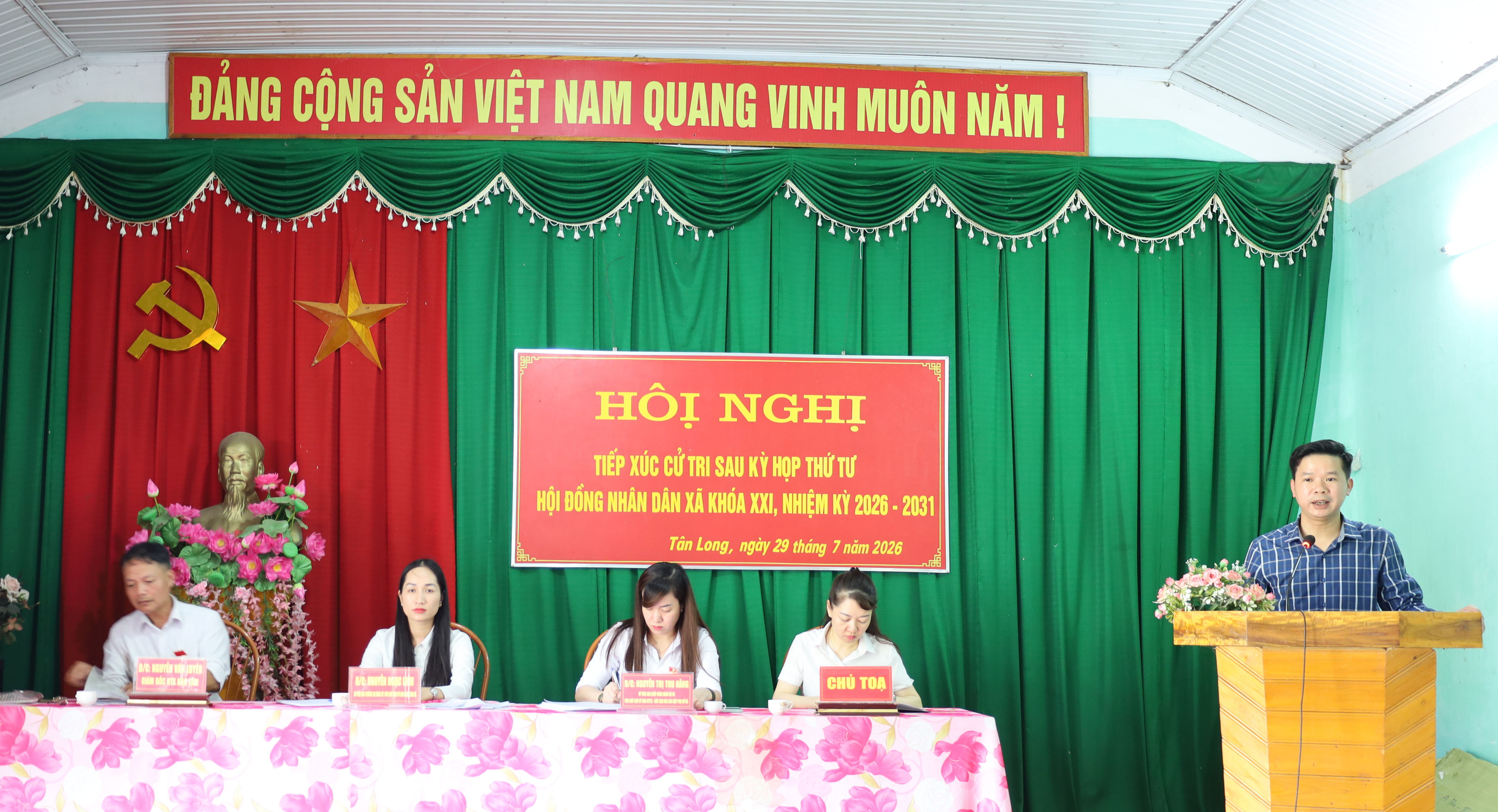 TỔ ĐẠI BIỂU SỐ 3 HĐND XÃ TÂN LONG KHÓA XXI, NHIỆM KỲ 2026 – 2031 TIẾP XÚC CỬ TRI THÔN 6 SAU KỲ HỌP THỨ TƯ
