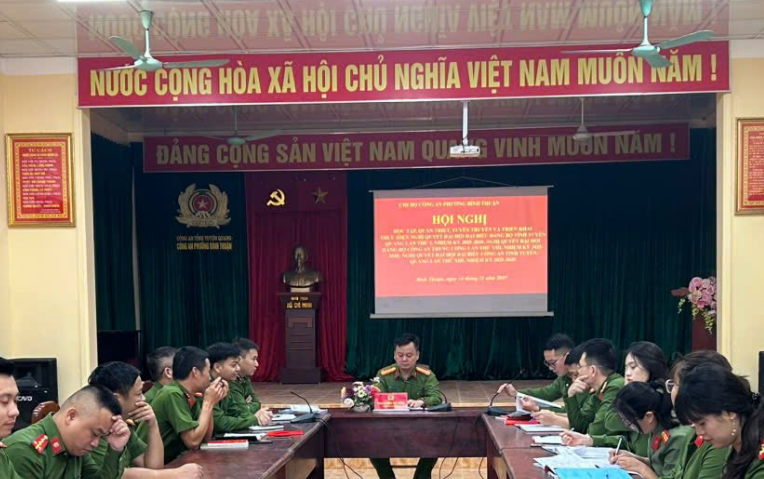 TỔ CHỨC HỘI NGHỊ HỌC TẬP, QUÁN TRIỆT, TUYÊN TRUYỀN VÀ TRIỂN KHAI THỰC HIỆN NGHỊ QUYẾT 