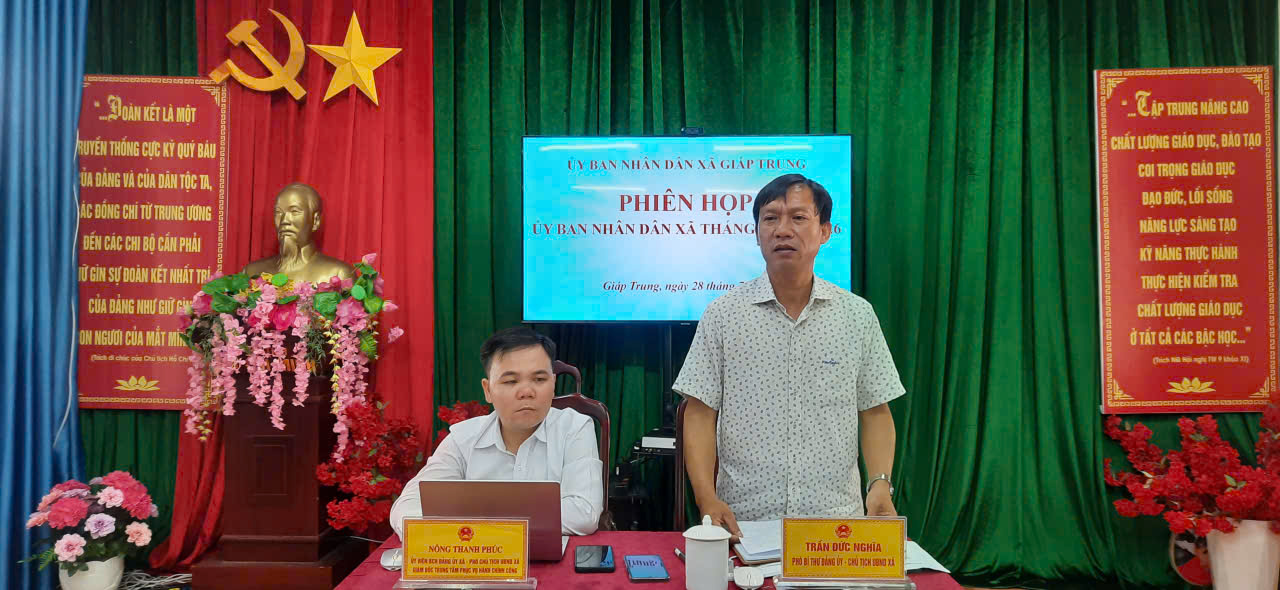 UBND xã Giáp Trung họp phiên thường kỳ tháng 7 năm 2026
